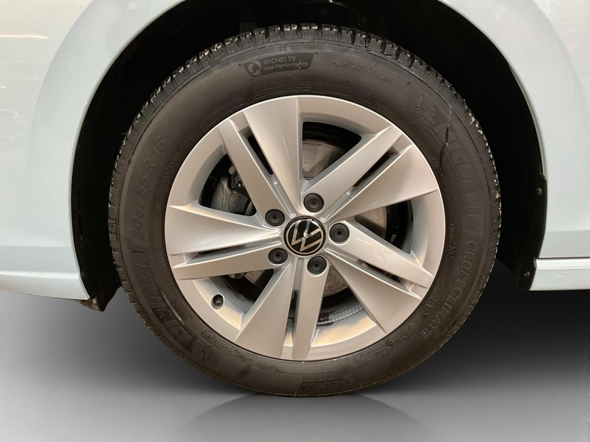 VW Golf Life+DSG+Navi+LED (2025) - Photo 8