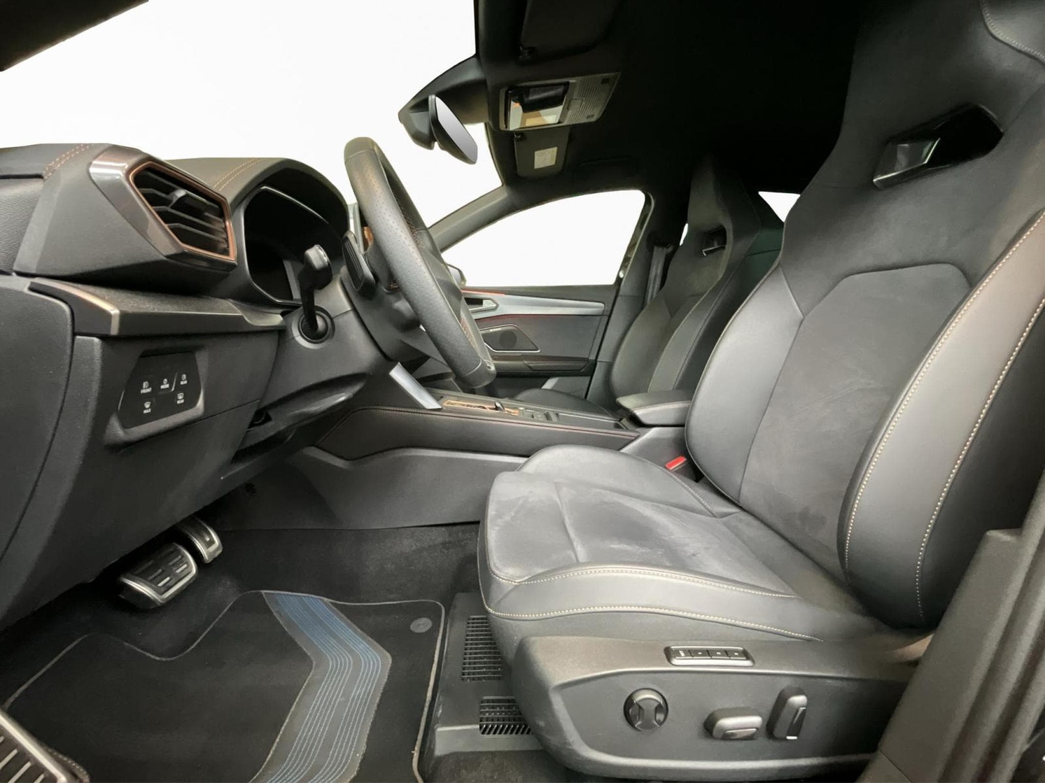 Cupra Leon DSG+Dinamica+Pure-Perf.+Int.Drive (2025) - Photo 9