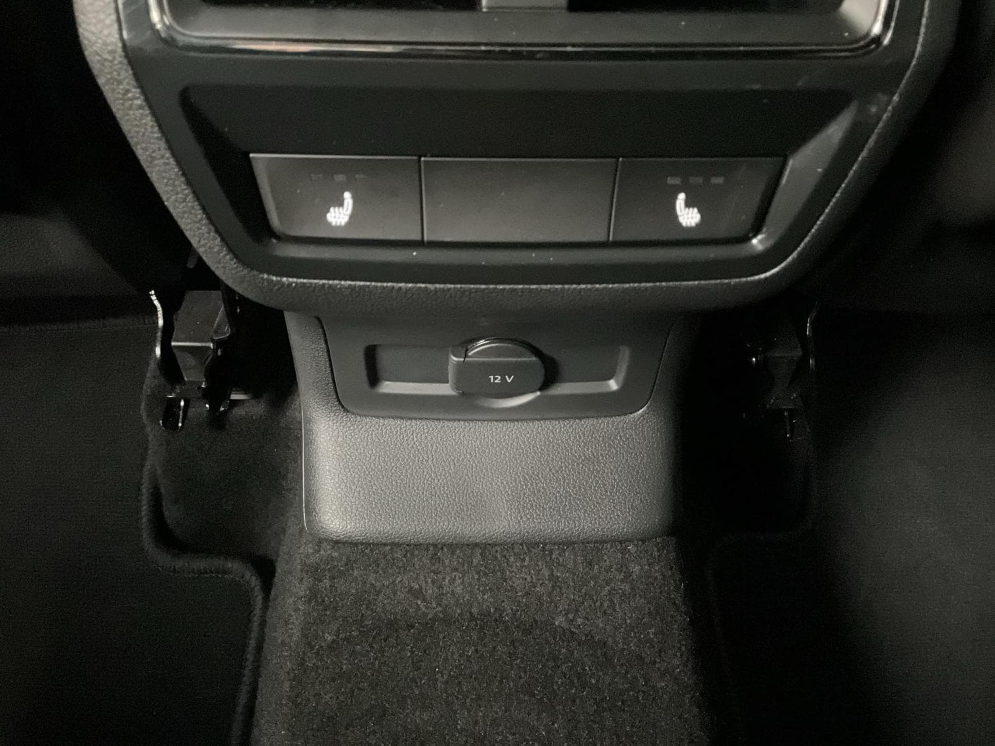 Skoda Karoq Style+DSG+AHK+P.Premium+Led (2021) - Photo 19