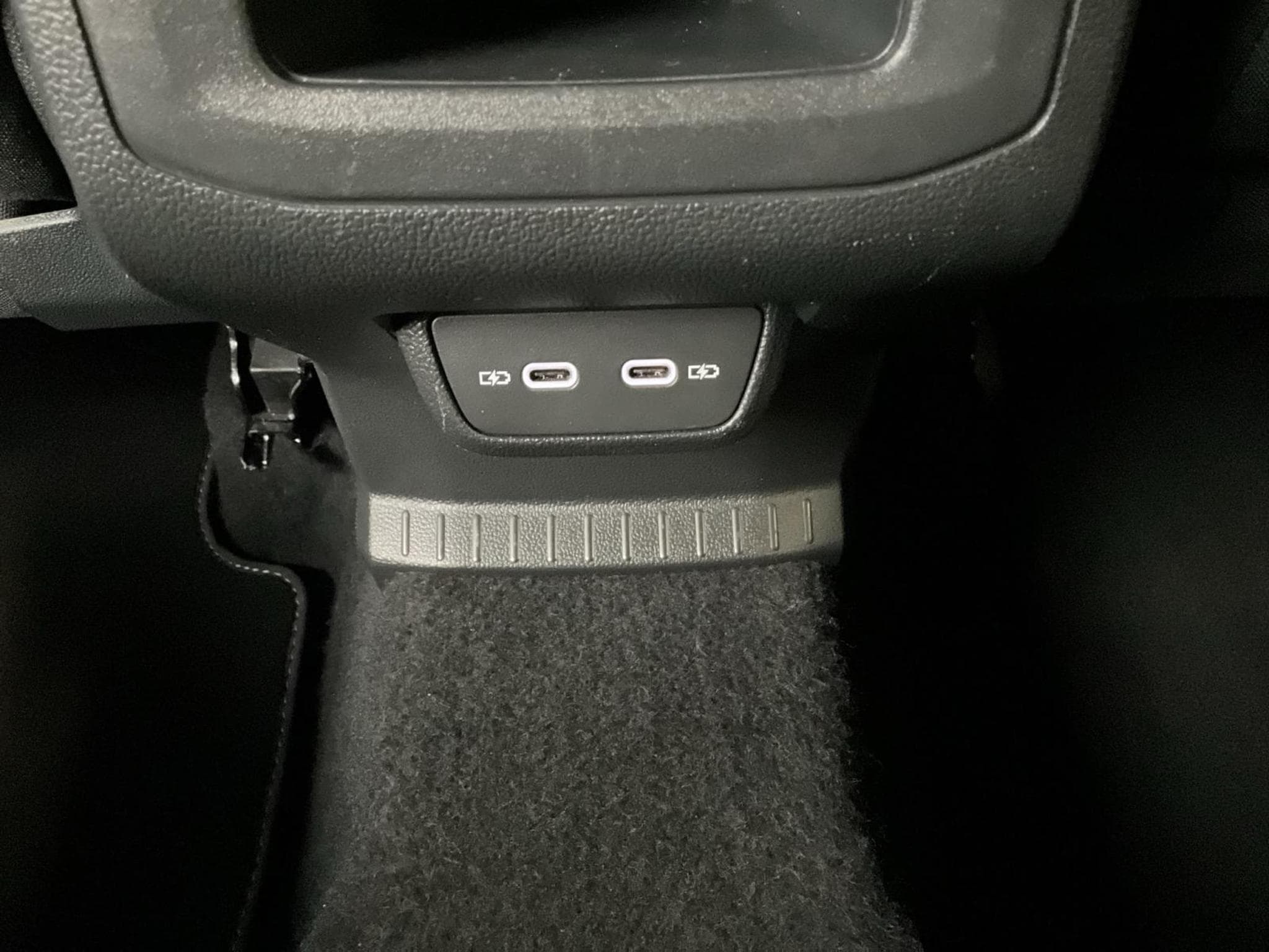 VW T-Cross R-Line+DSG+Beats+LM18+AHK+Rear-View (2024) - Photo 19
