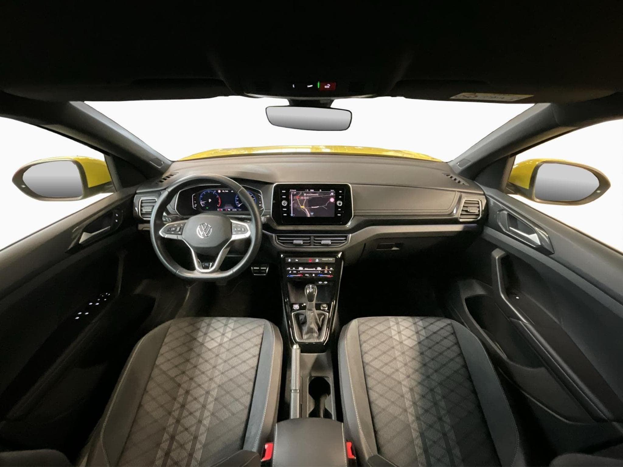 VW T-Cross R-Line+DSG+Beats+LM18+AHK+Rear-View (2024) - Photo 2