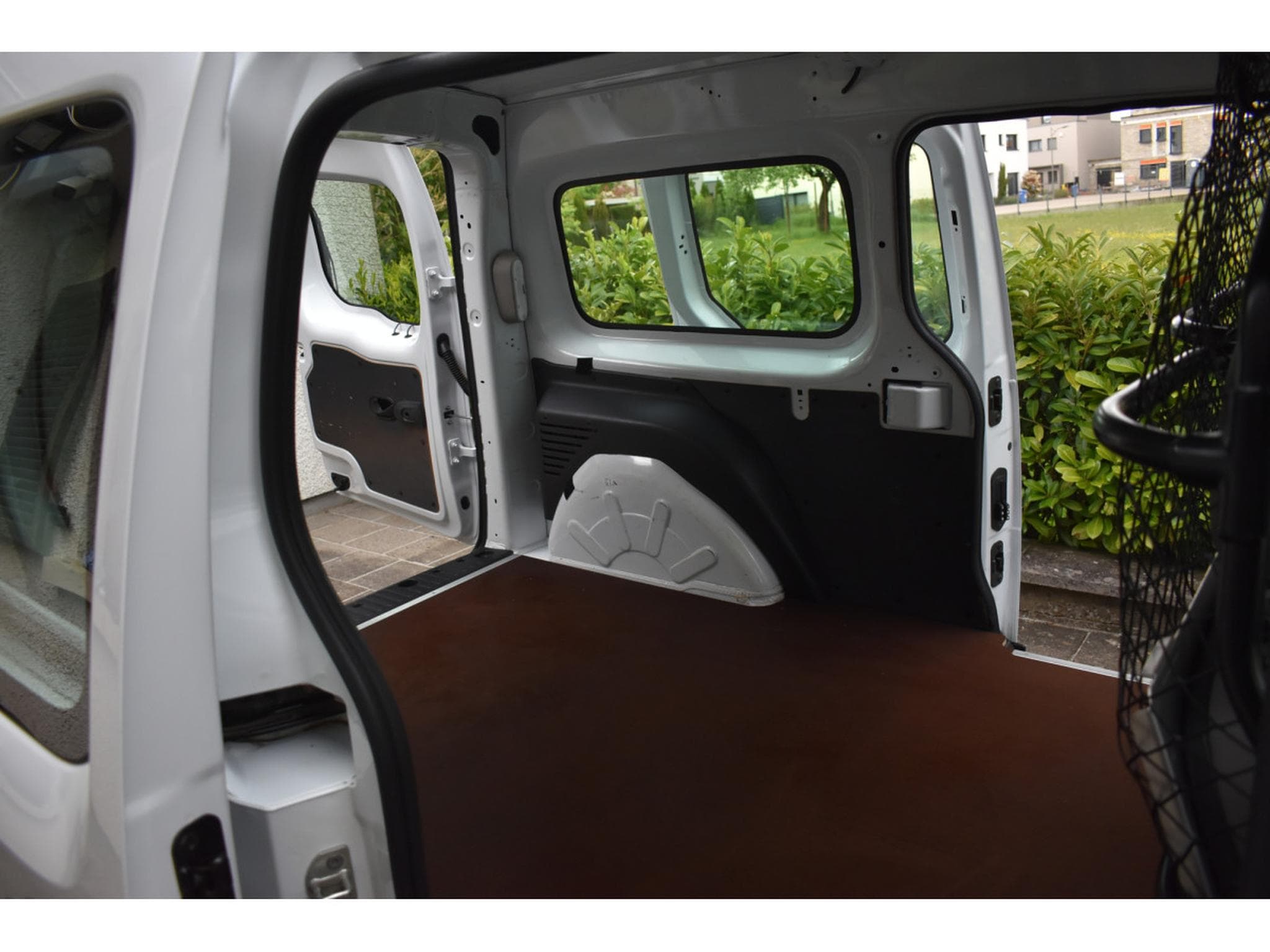 Renault Kangoo 1,5 DCI 95 Maxi état neuf 35000km (2021) - Photo 11