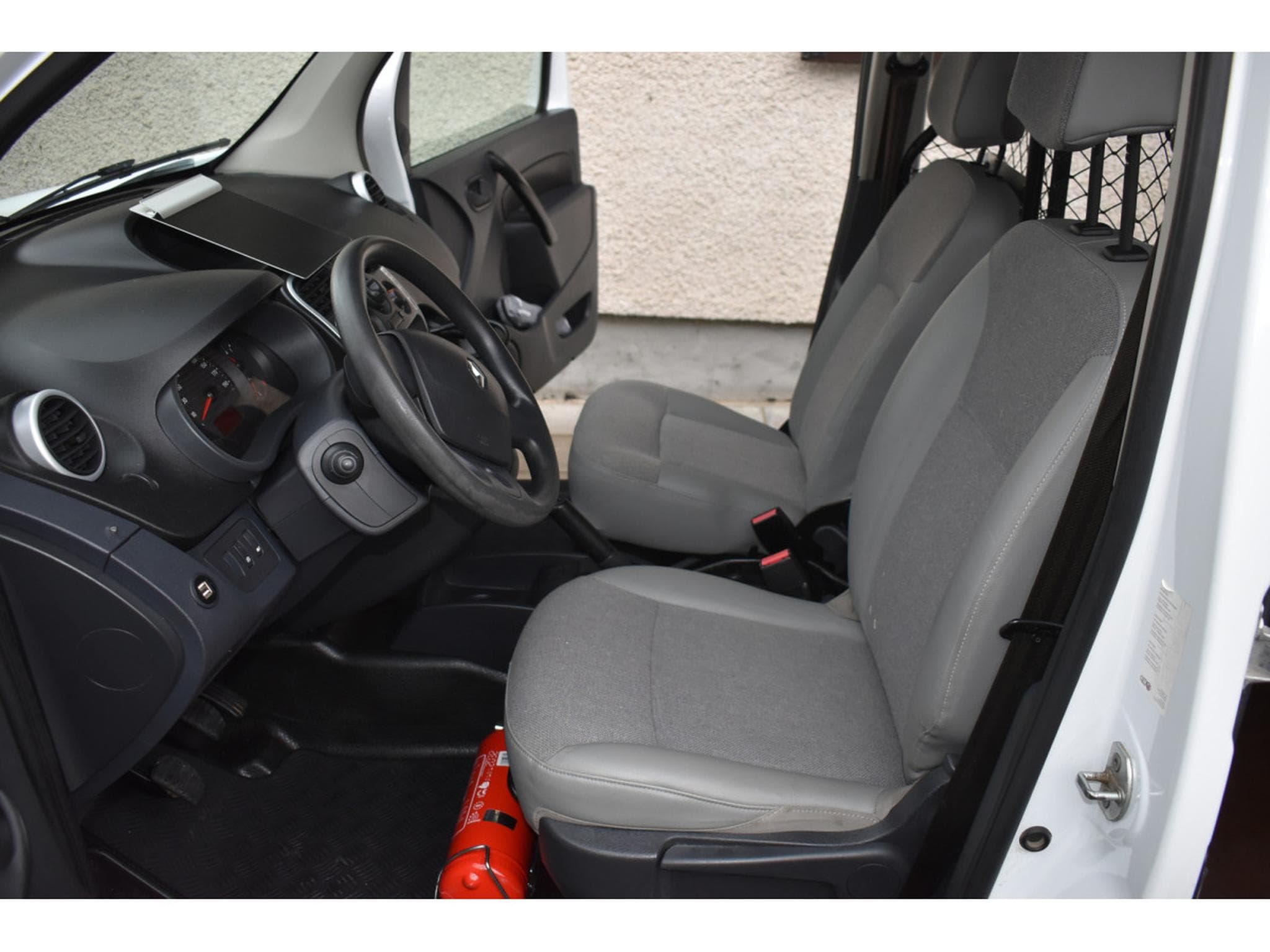 Renault Kangoo 1,5 DCI 95 Maxi état neuf 35000km (2021) - Photo 17