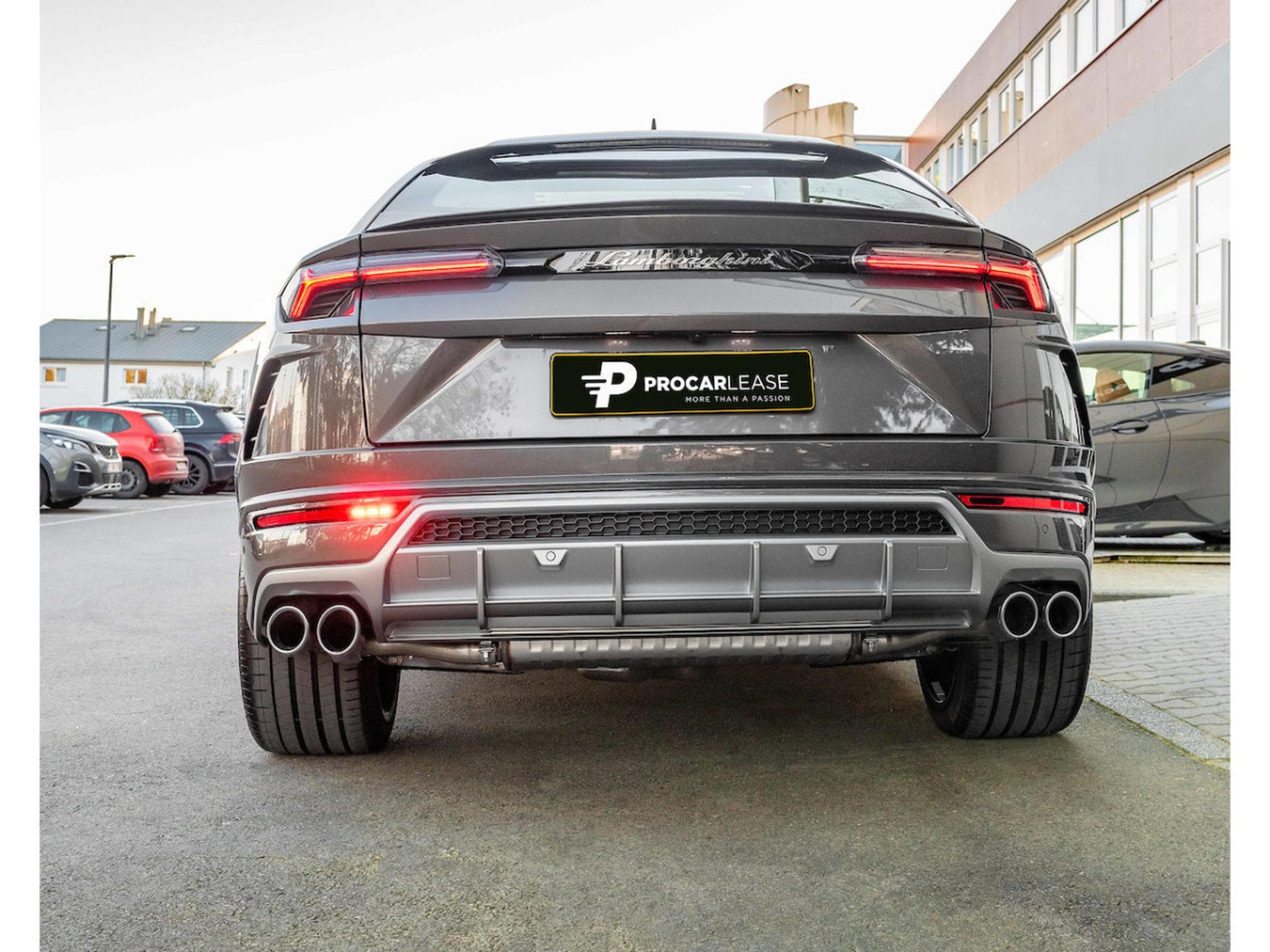 Lamborghini Urus 4.0 V8 Auto./PANO/23/360°/B&O/HUD/CARBON/VOLL (2021) - Photo 8