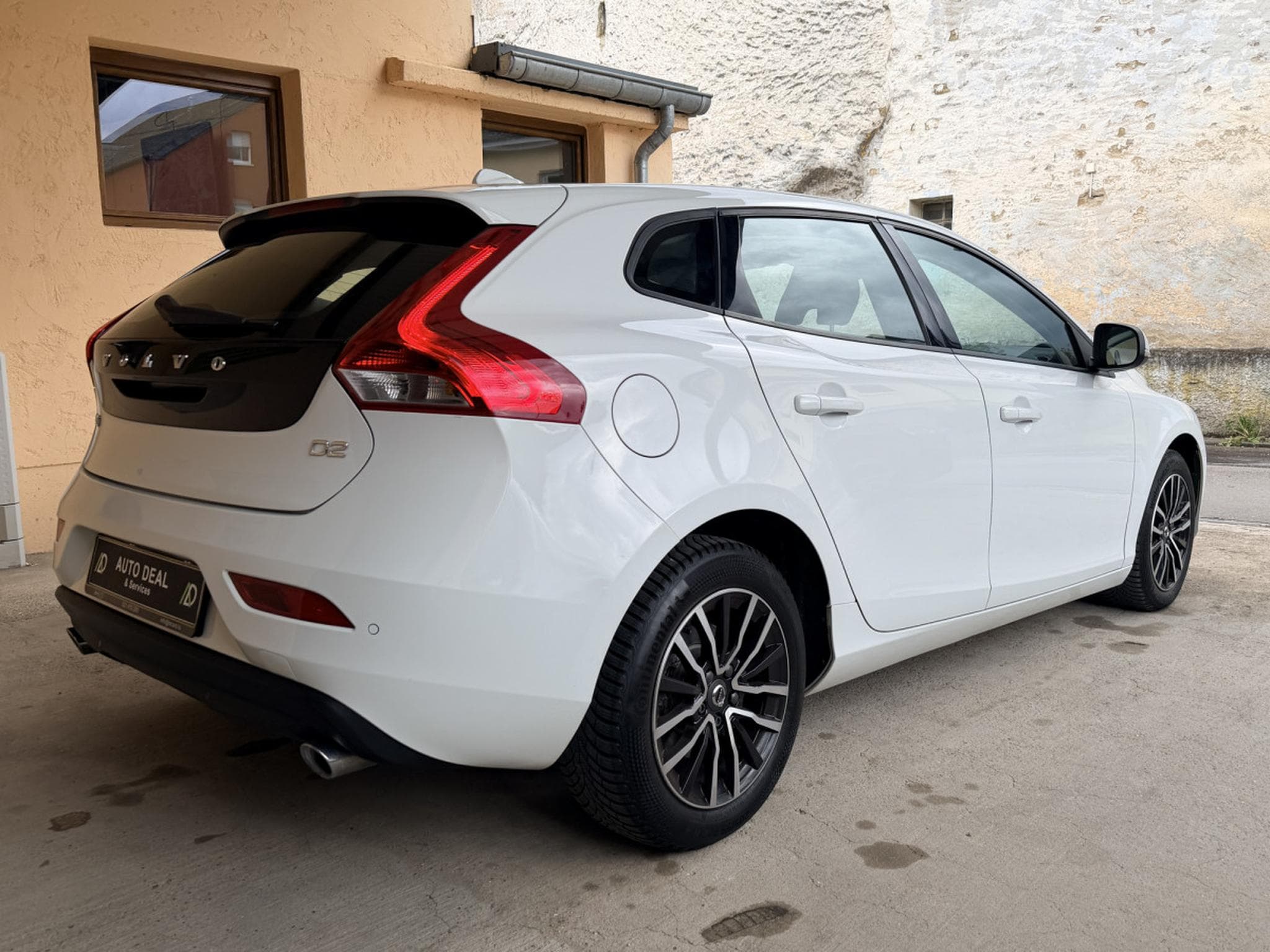 Volvo V40 D2 (2019) - Photo 5