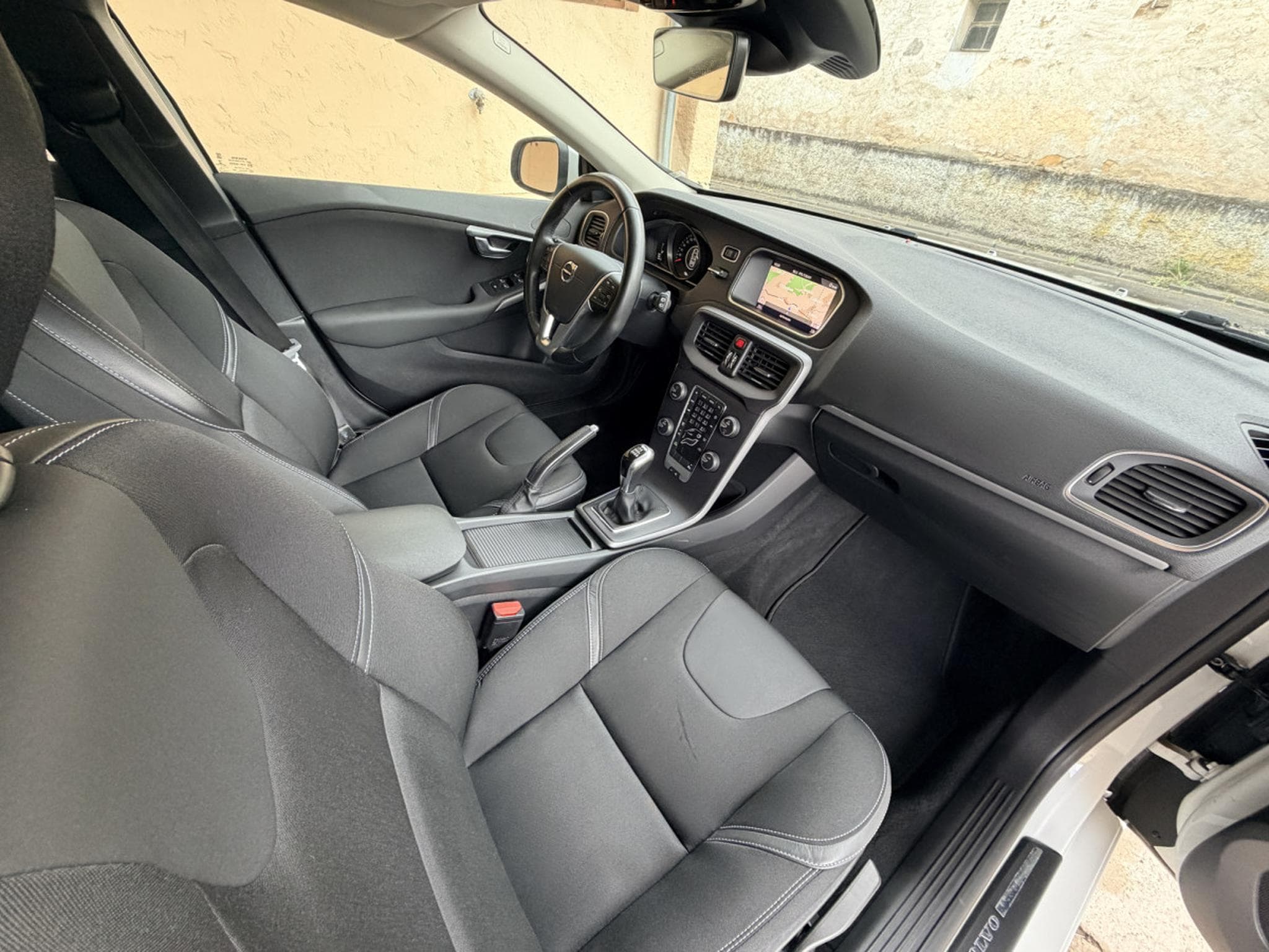 Volvo V40 D2 (2019) - Photo 6