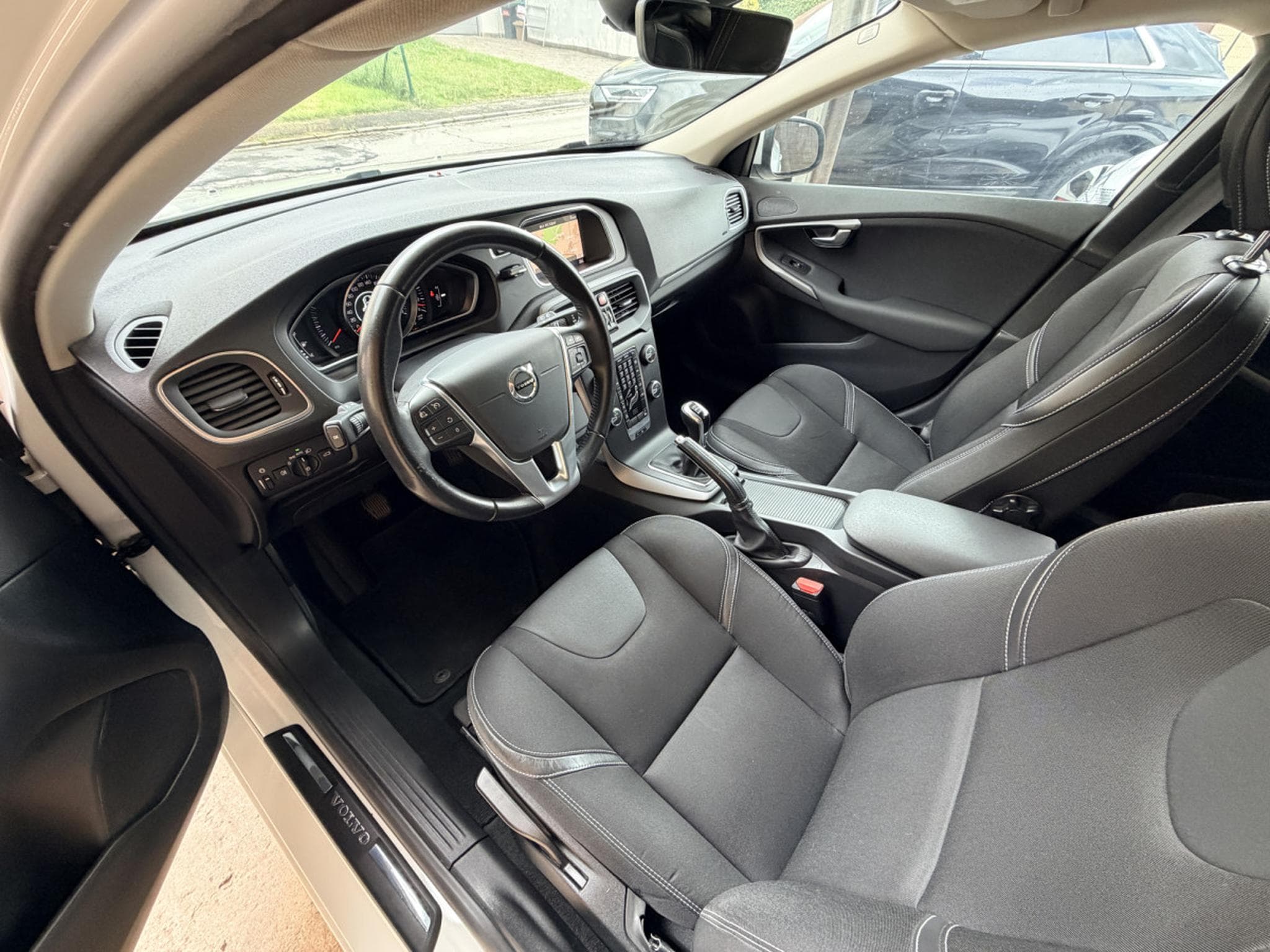 Volvo V40 D2 (2019) - Photo 8