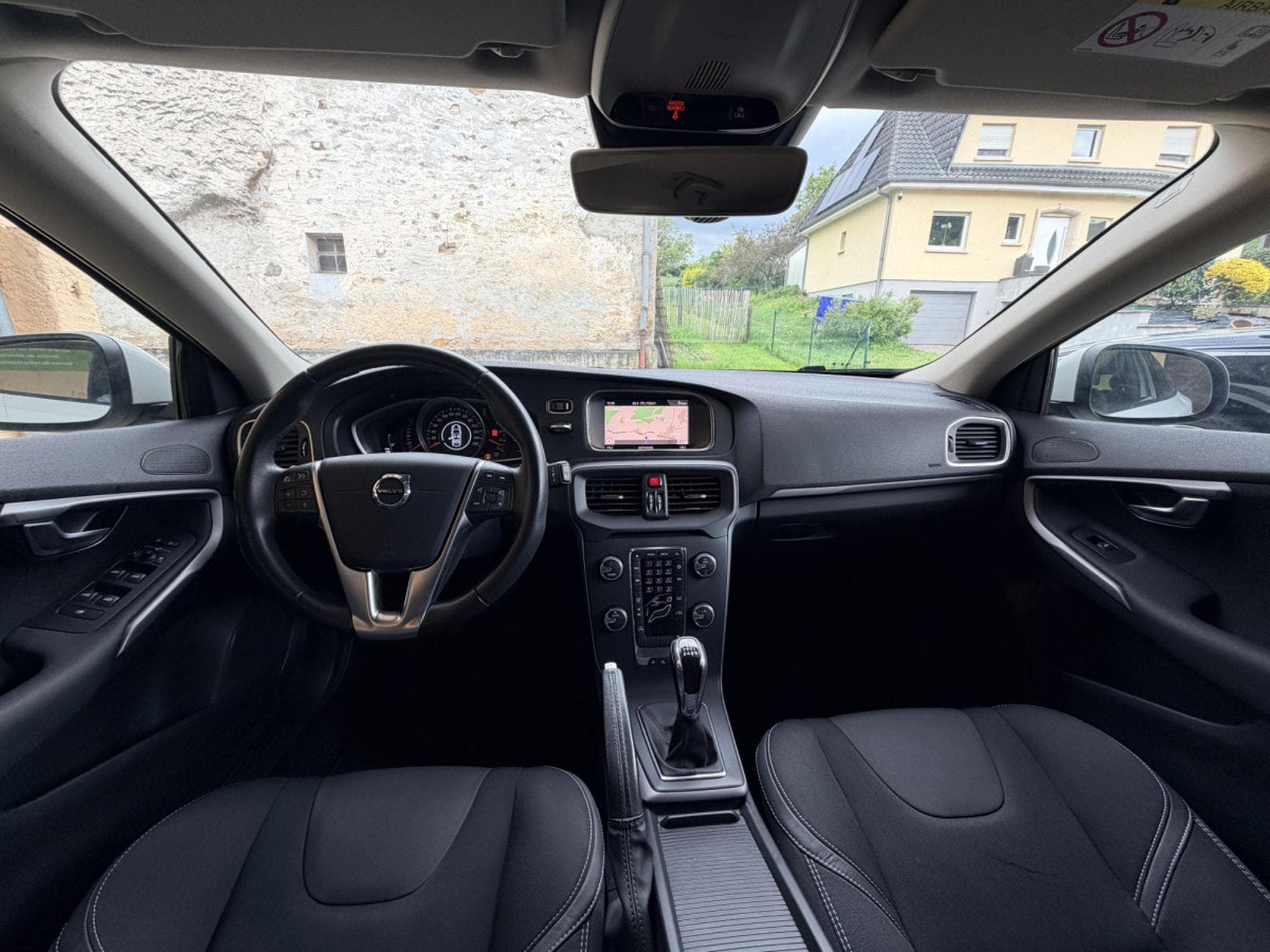 Volvo V40 D2 (2019) - Photo 9