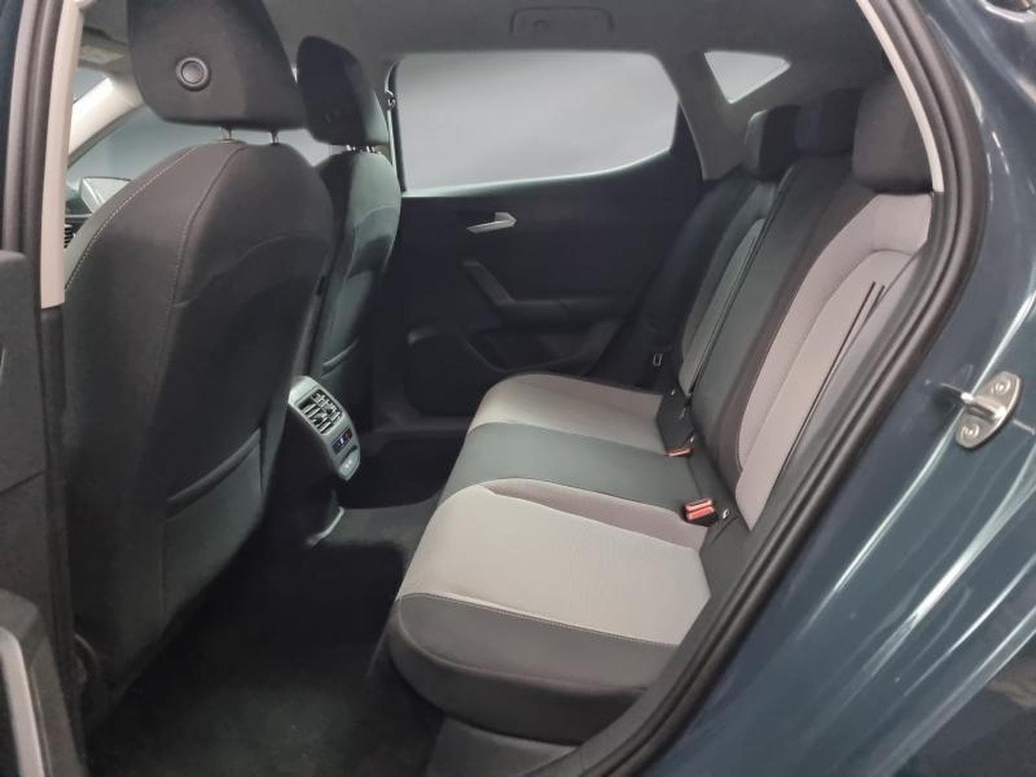 Seat Leon 2.0 TDI 150CH STYLE XL (2025) - Foto 12