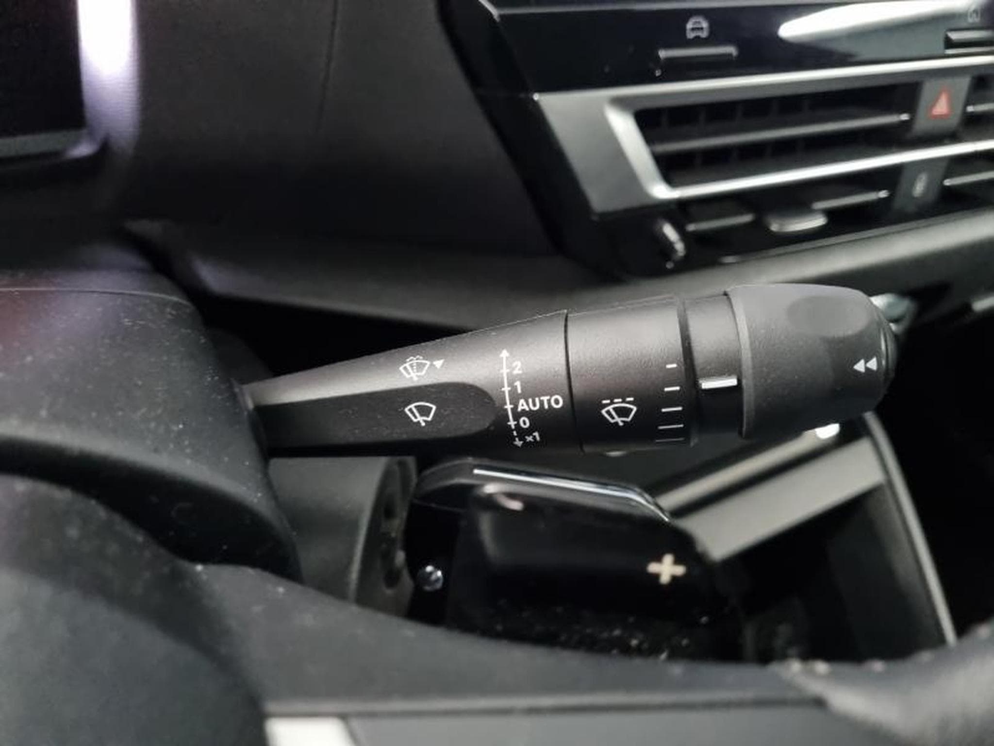 Citroën c4 x 1.5 BlueHDi 130ch S&S PLUS Automatique (2024) - Foto 24