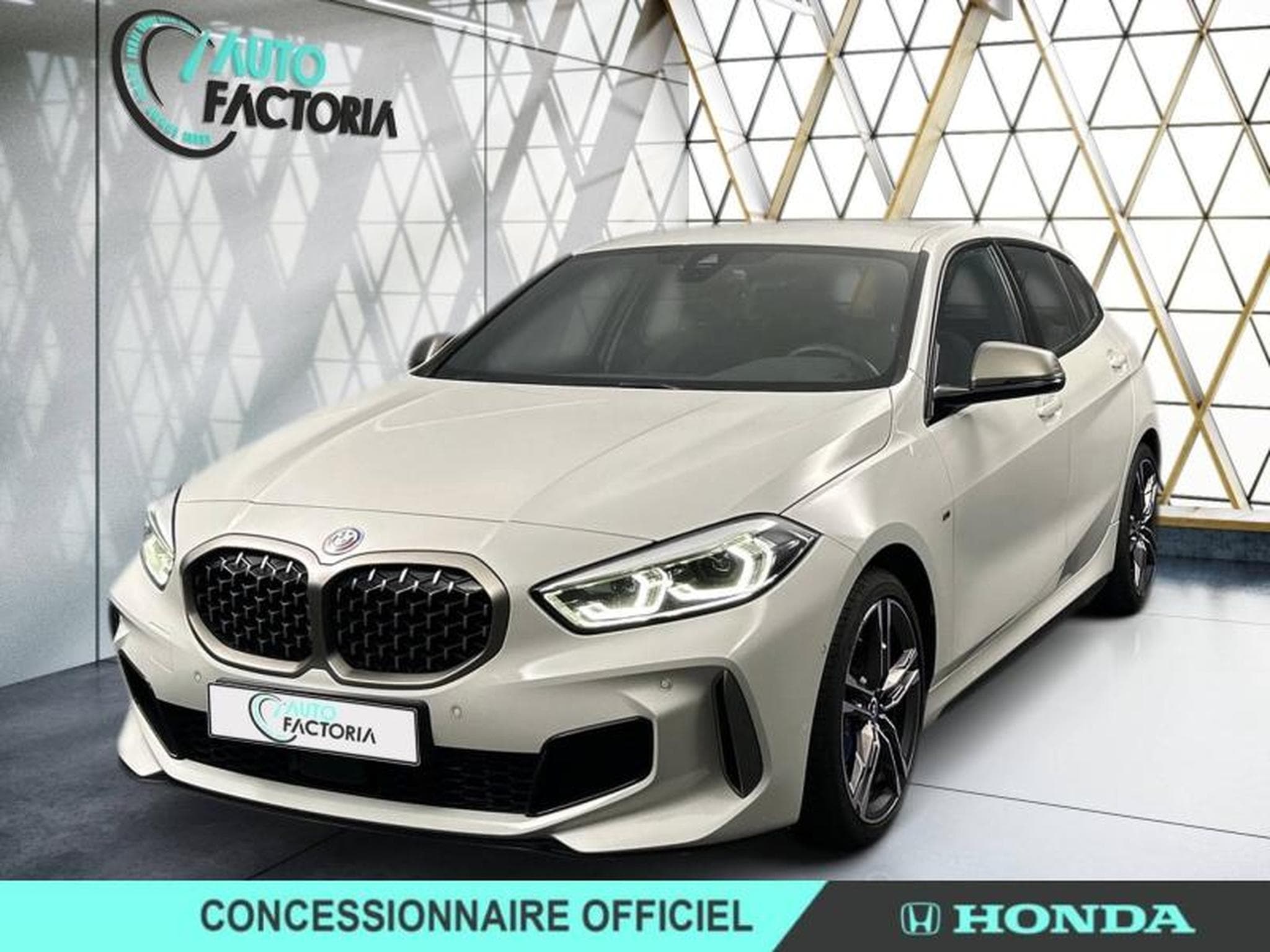 BMW 118 M135iA xDrive 306ch M Performance (2023) - Foto 1
