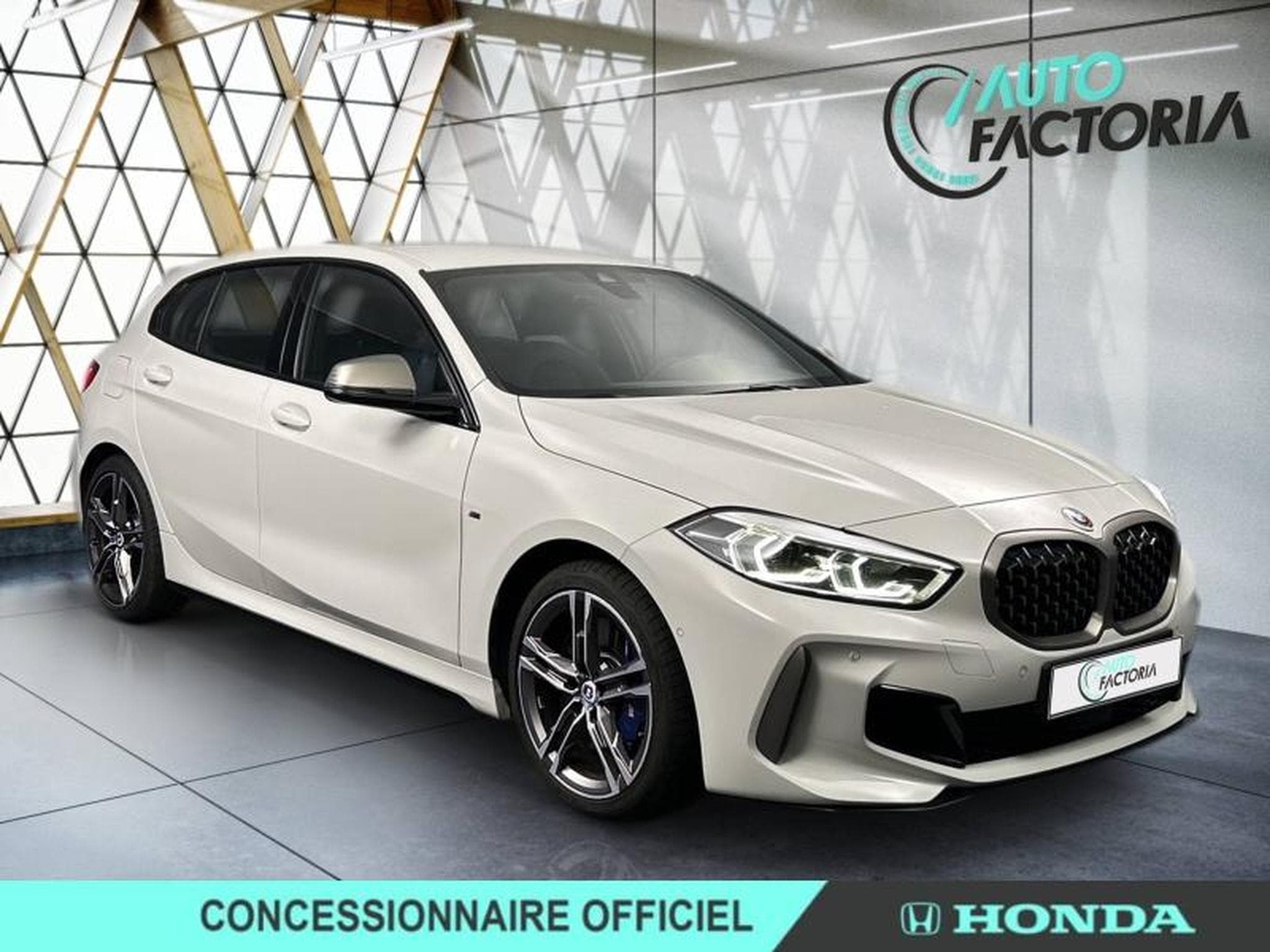 BMW 118 M135iA xDrive 306ch M Performance (2023) - Foto 2