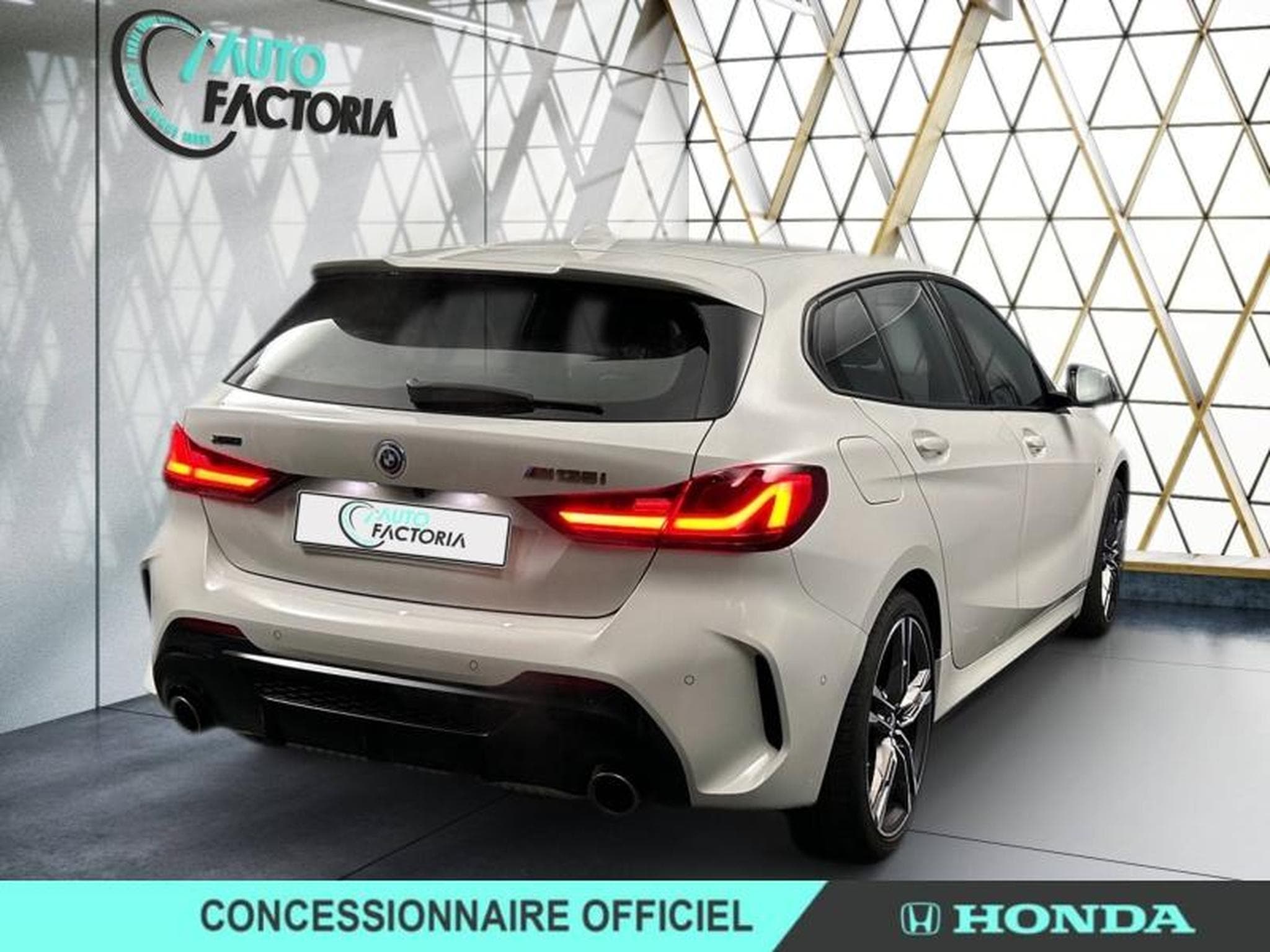BMW 118 M135iA xDrive 306ch M Performance (2023) - Foto 5