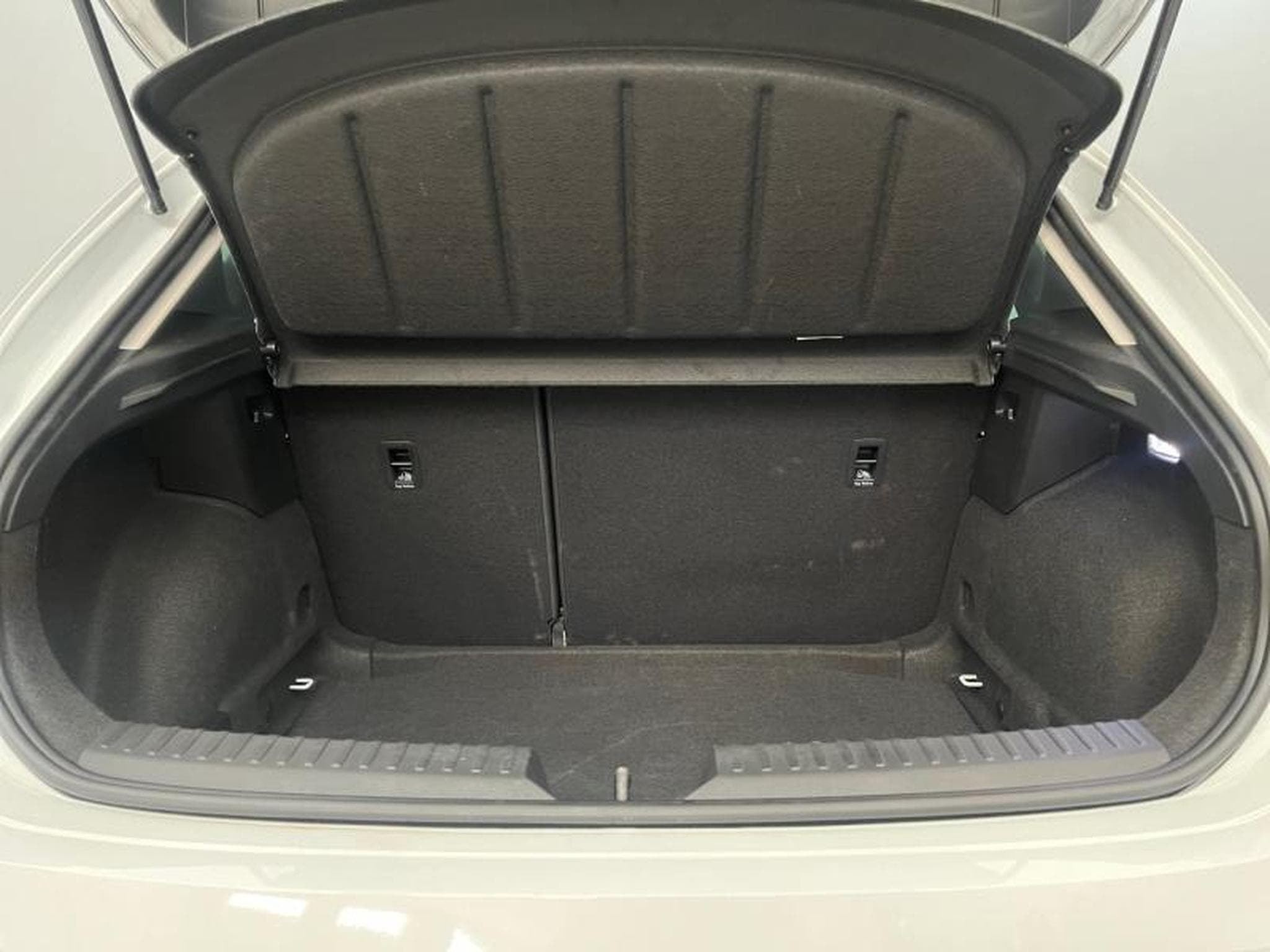 Seat Leon 1.0 TSI 110ch Special Edition (2024) - Foto 13