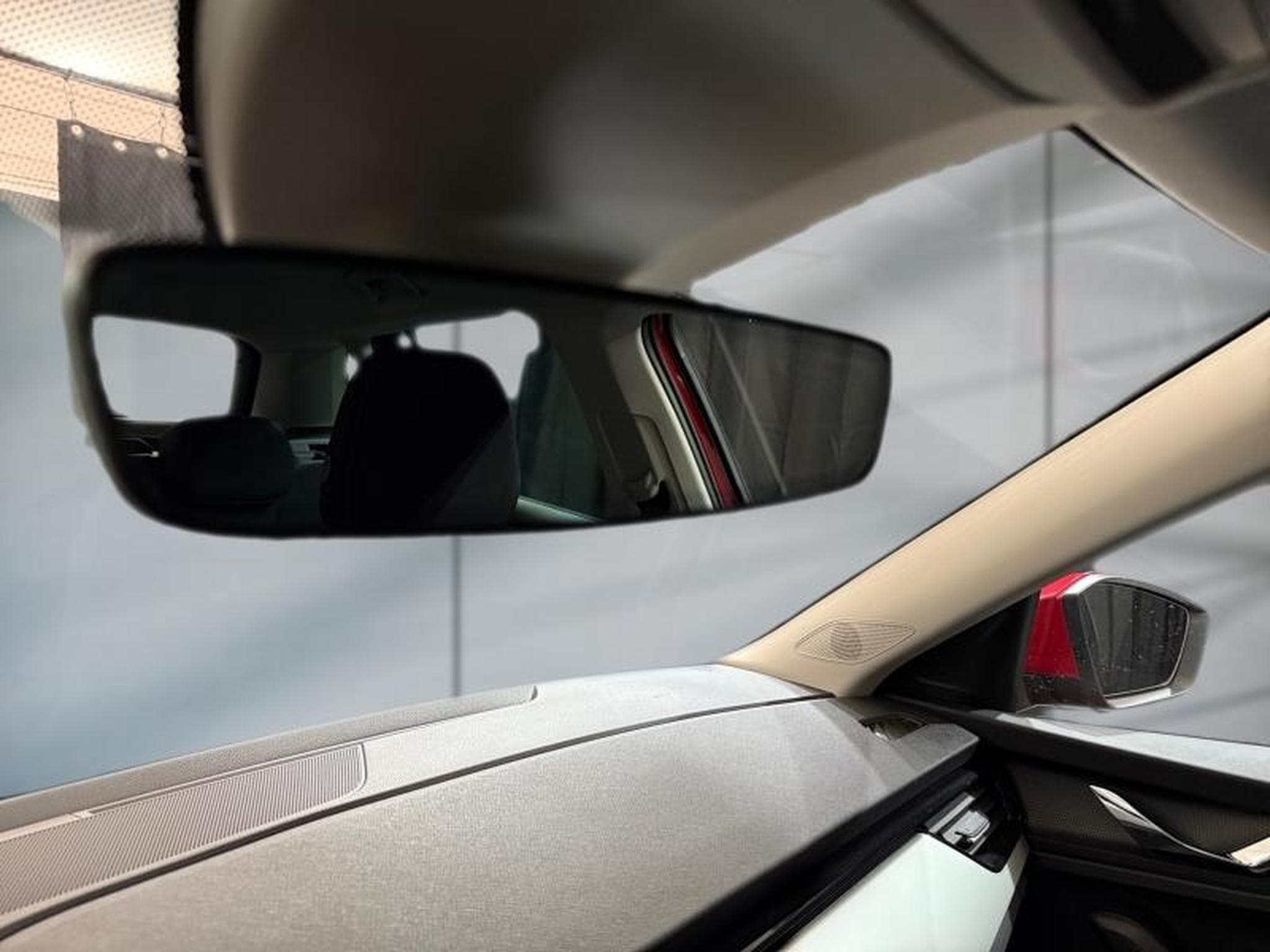 Skoda Kamiq 1.0 TSI Evo 110ch Ambition DSG7 (2024) - Foto 20