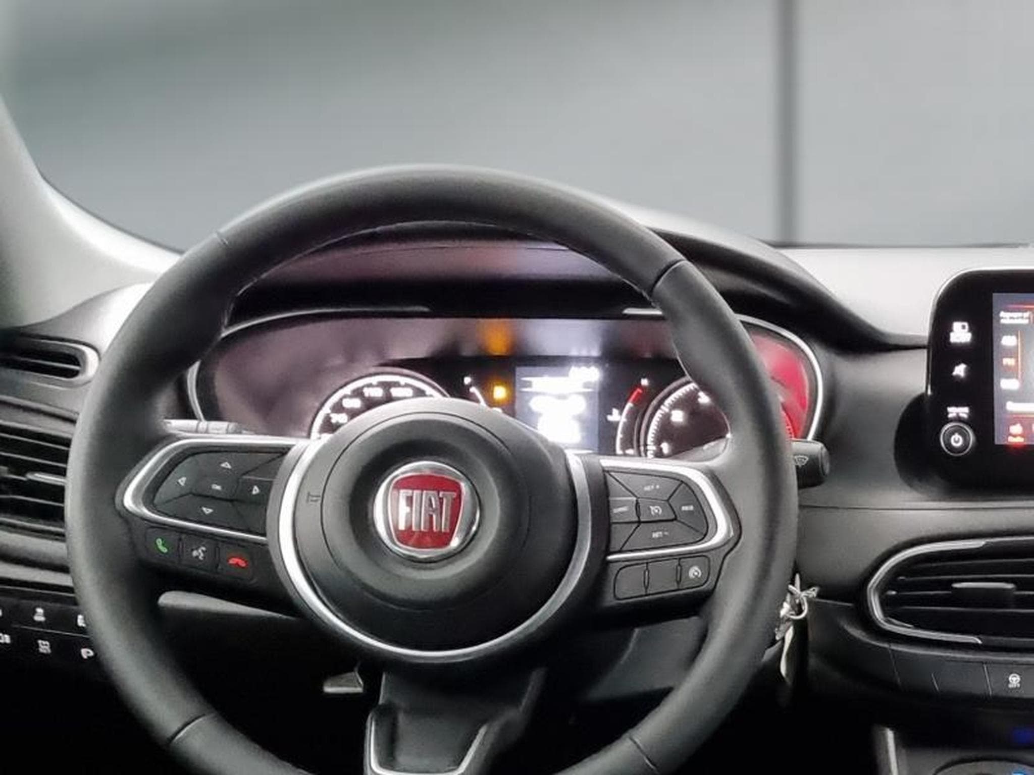 Fiat Tipo 1.6 MultiJet 130ch (2024) - Foto 11
