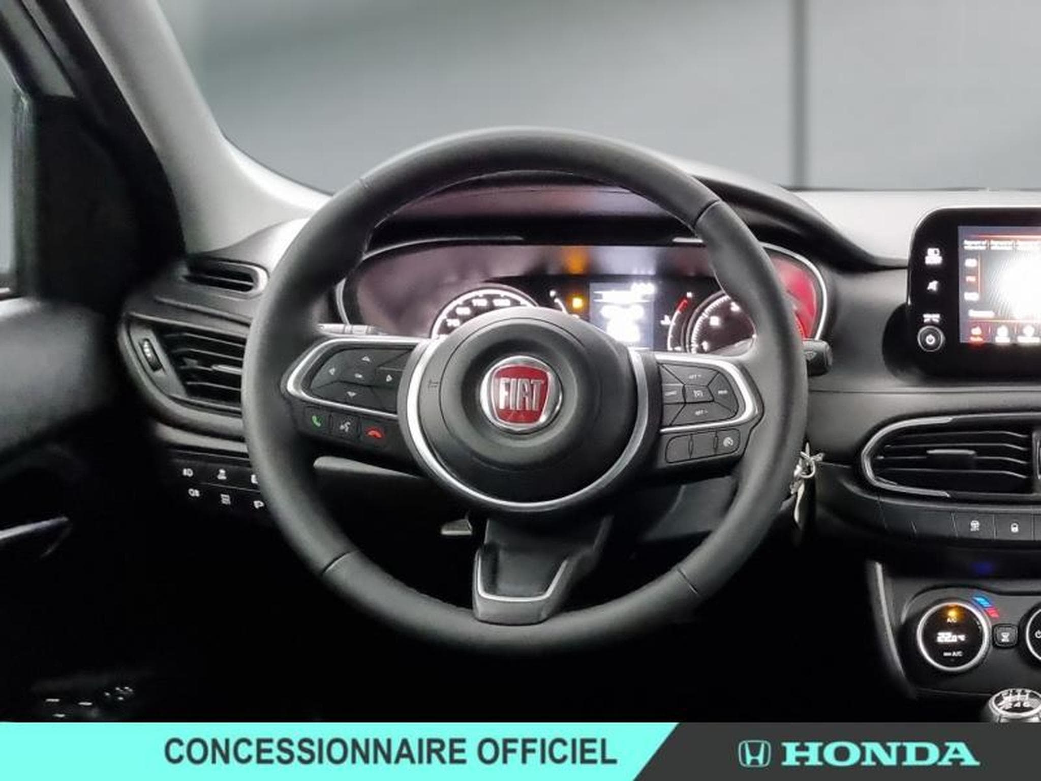 Fiat Tipo 1.6 MultiJet 130ch (2024) - Foto 6