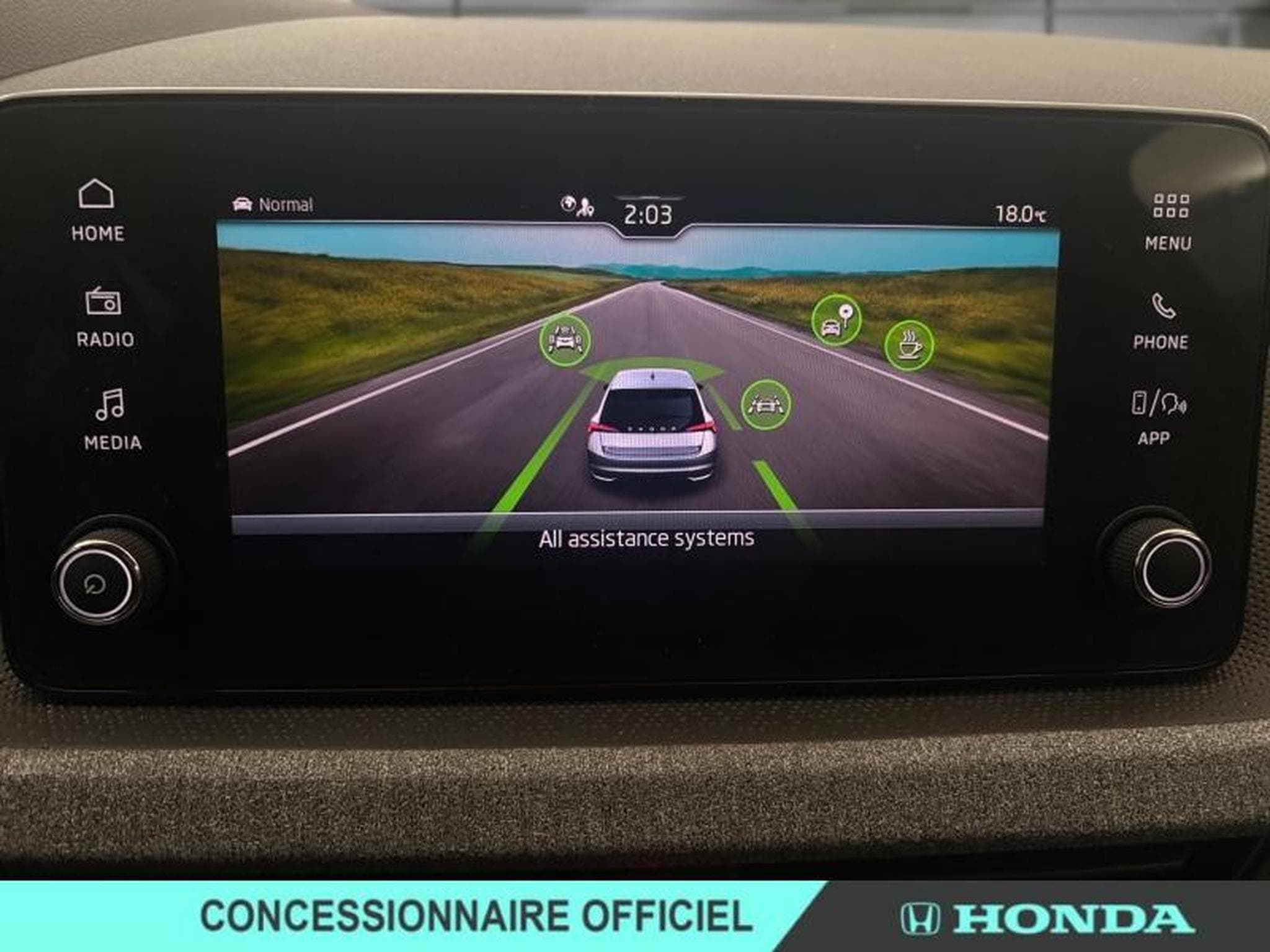 Skoda Scala 1.0 TSI Evo2 116ch Selection DSG7 (2025) - Foto 5