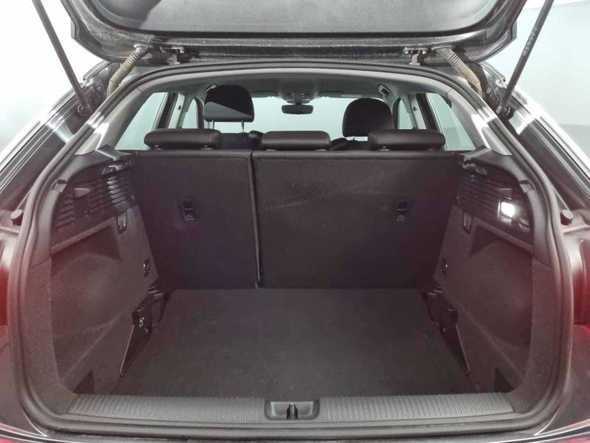 Audi Q2 30 TDI 116ch S-Line (2025) - Foto 10