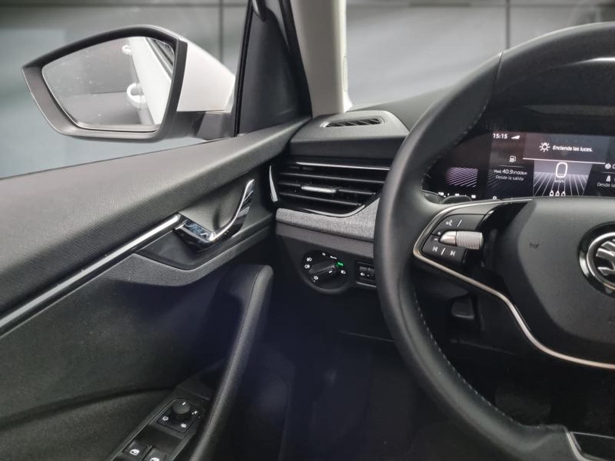 Skoda Scala 1.0 TSI Evo2 116ch Selection DSG7 (2025) - Foto 21