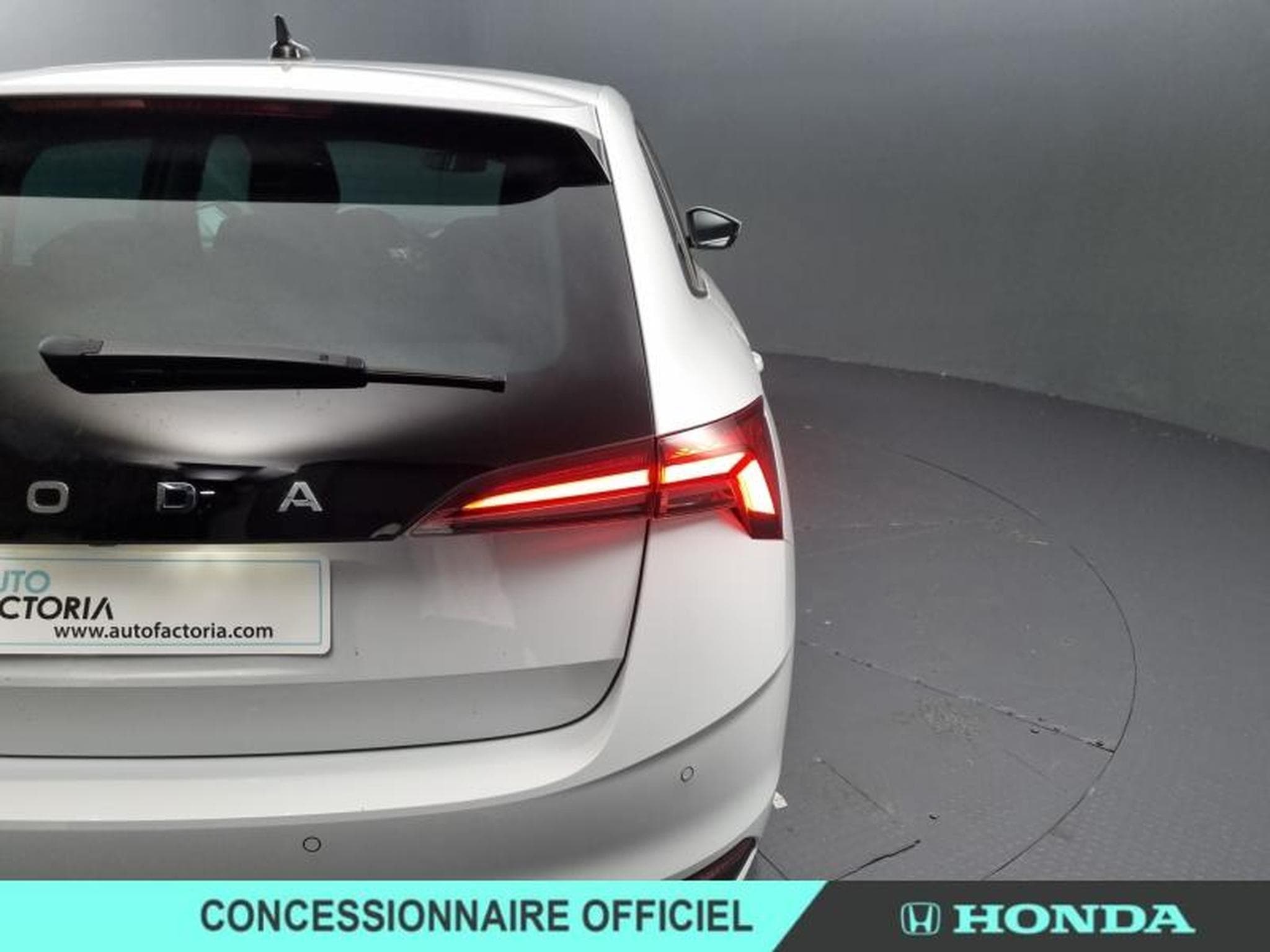 Skoda Scala 1.0 TSI Evo2 116ch Selection DSG7 (2025) - Foto 3