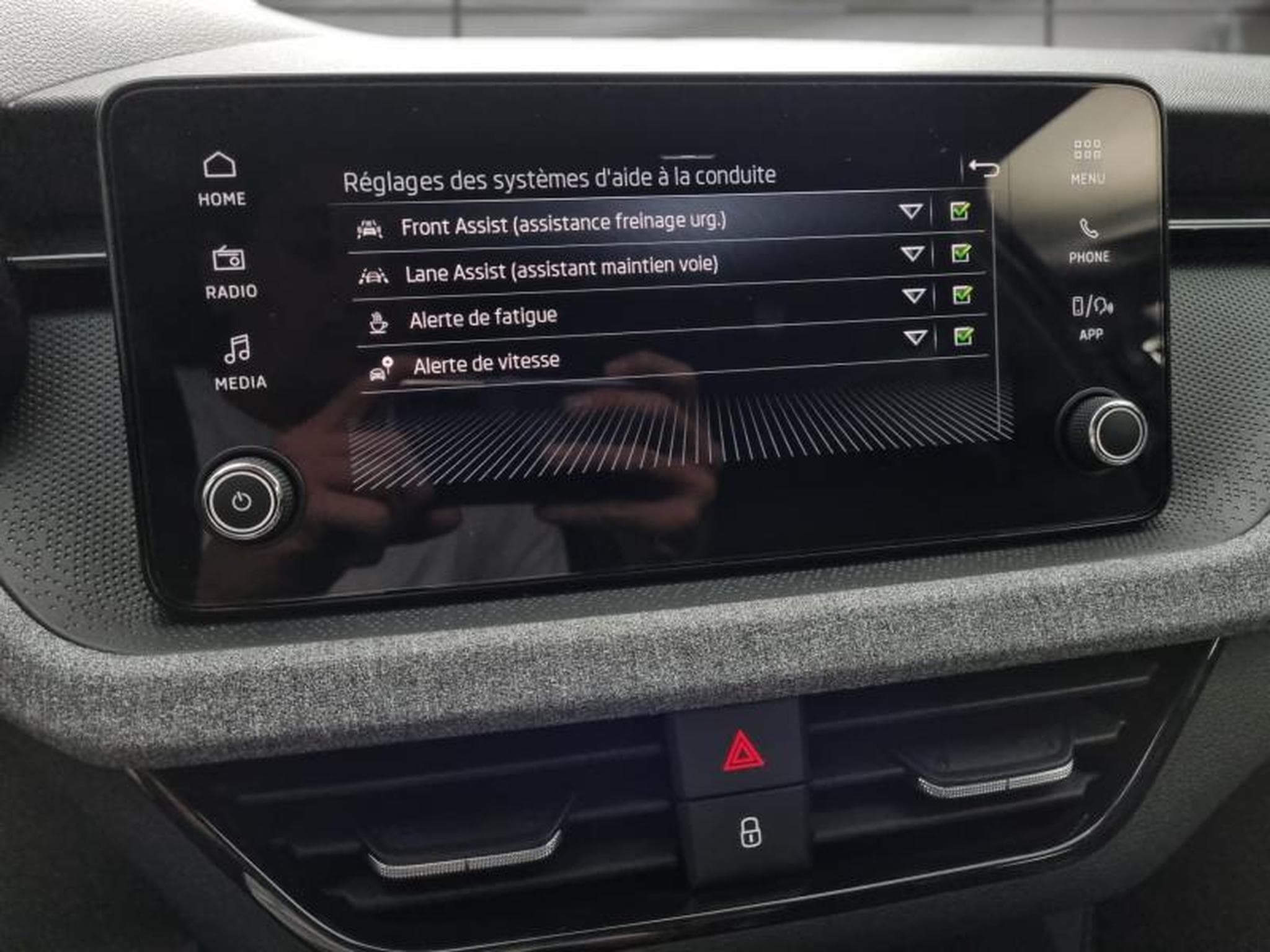 Skoda Scala 1.0 TSI Evo2 116ch Selection DSG7 (2025) - Foto 21