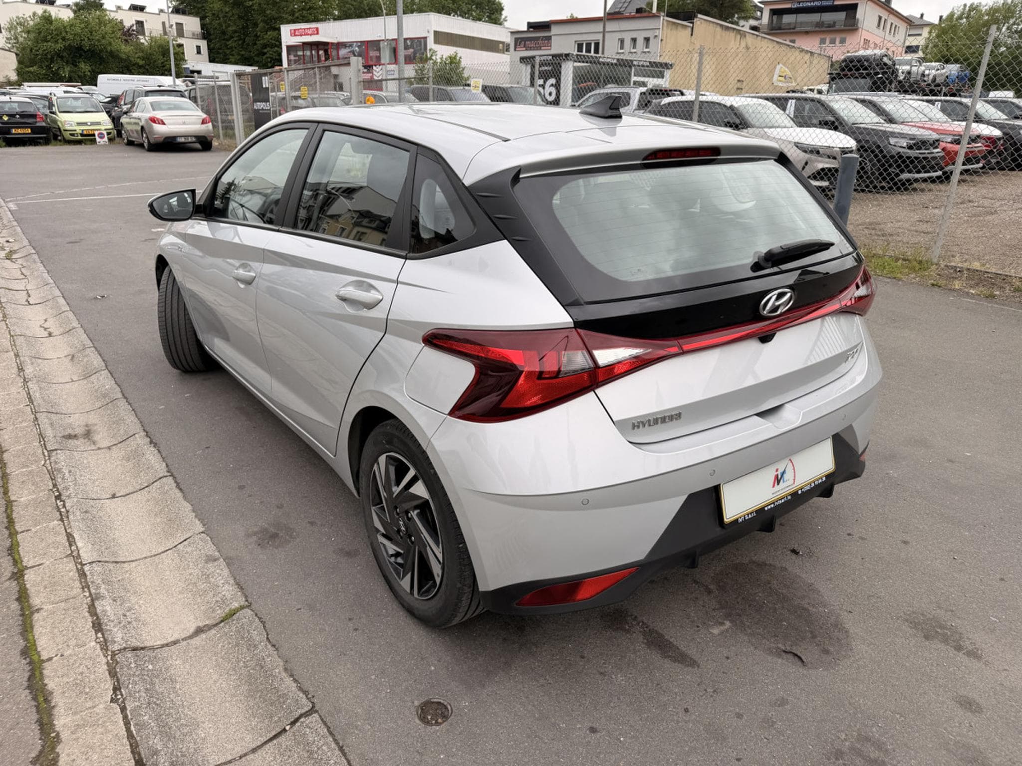 Hyundai i20 1.0 T-GDI 100 Auto. Style (2022) - Foto 8