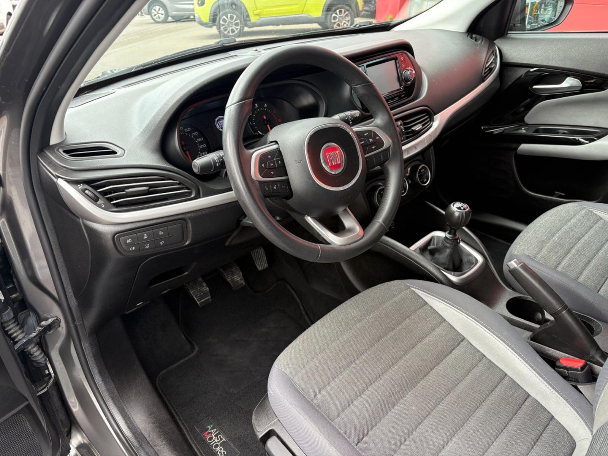 Fiat Tipo DIESEL (2017) - Foto 10