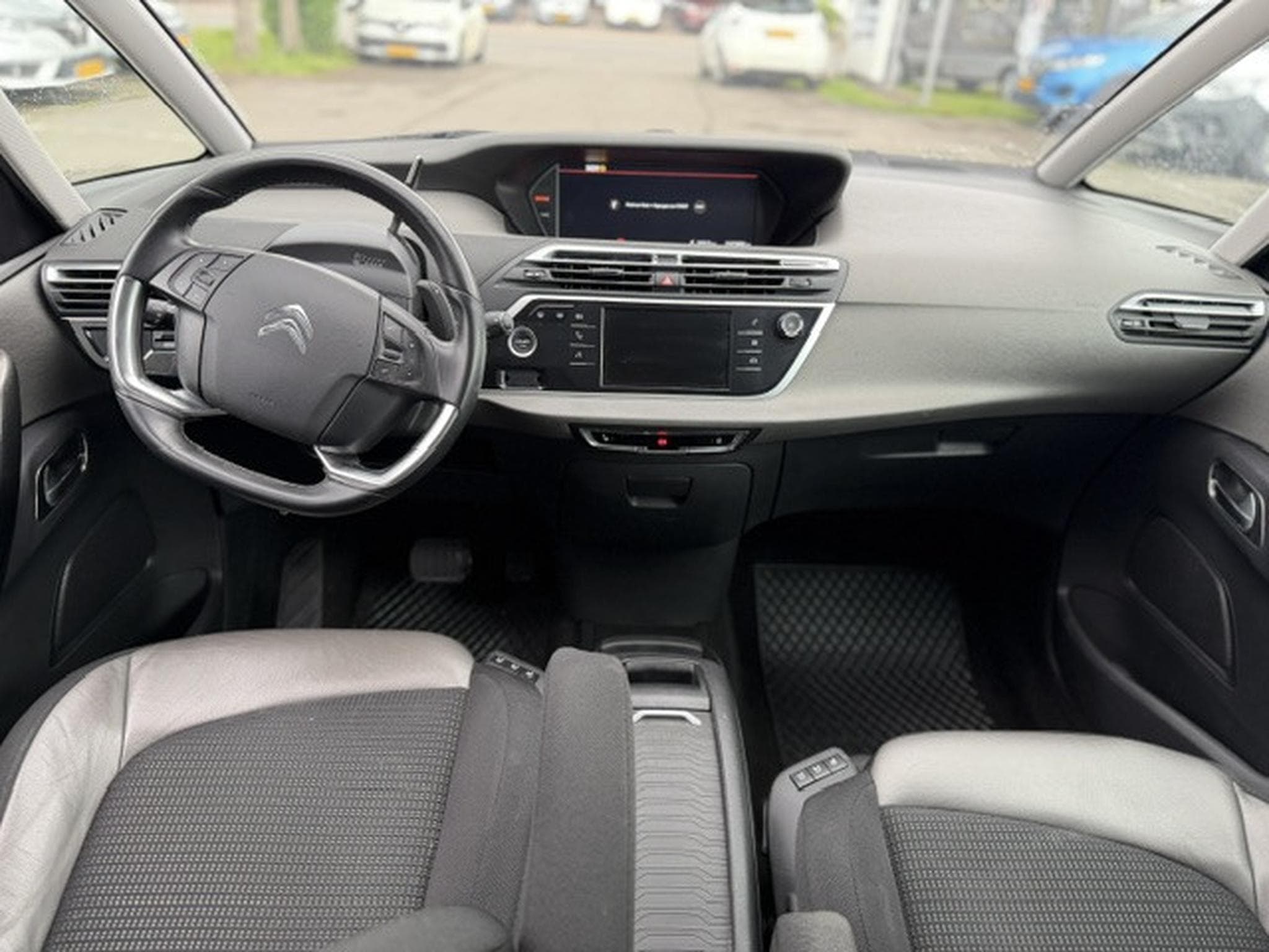 Citroën C4 Picasso 1.6 165PS (2018) - Foto 8