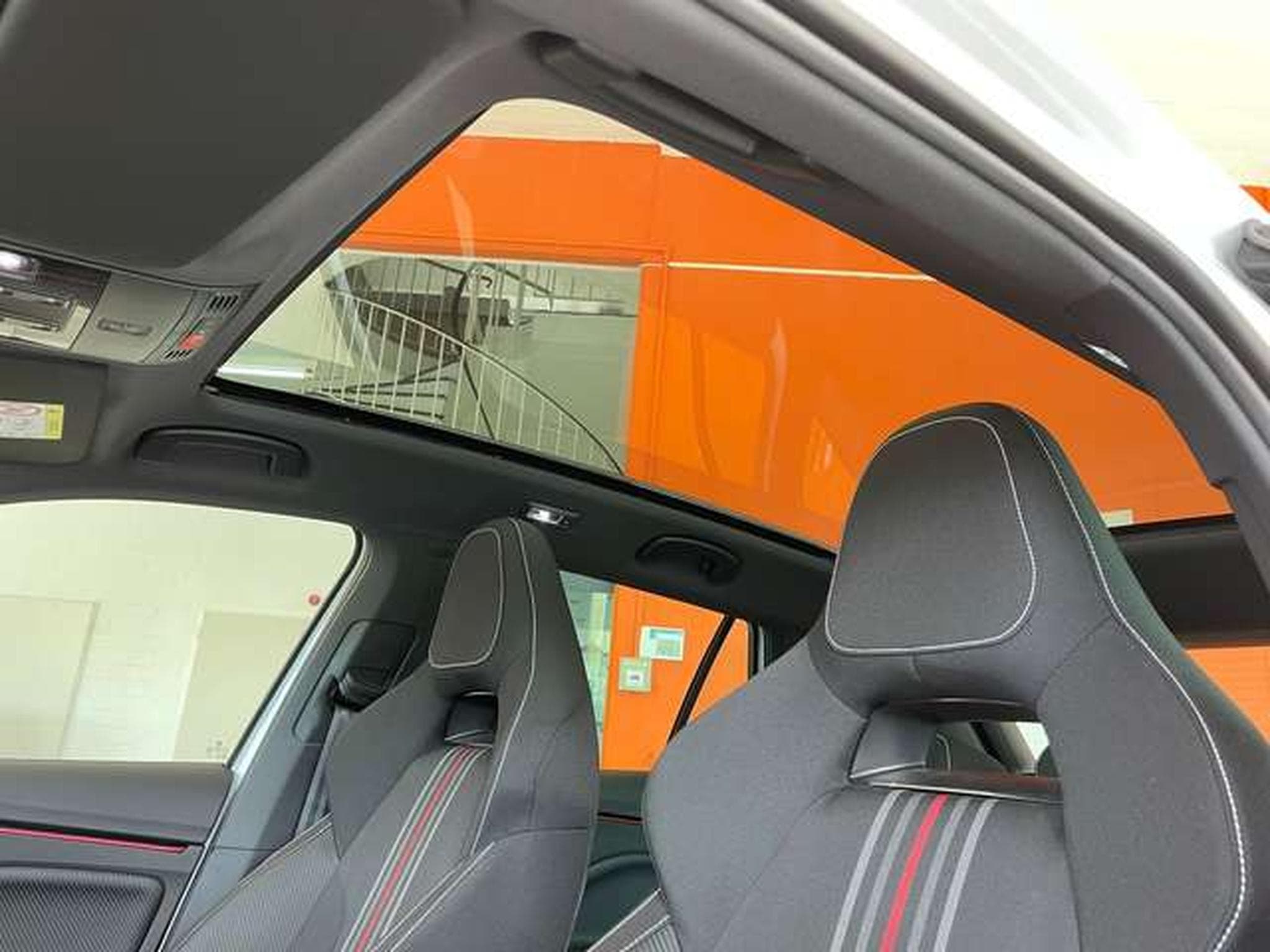 Skoda Kamiq Kamiq 1.5 TSI DSG Monte Carlo (2024) - Photo 23