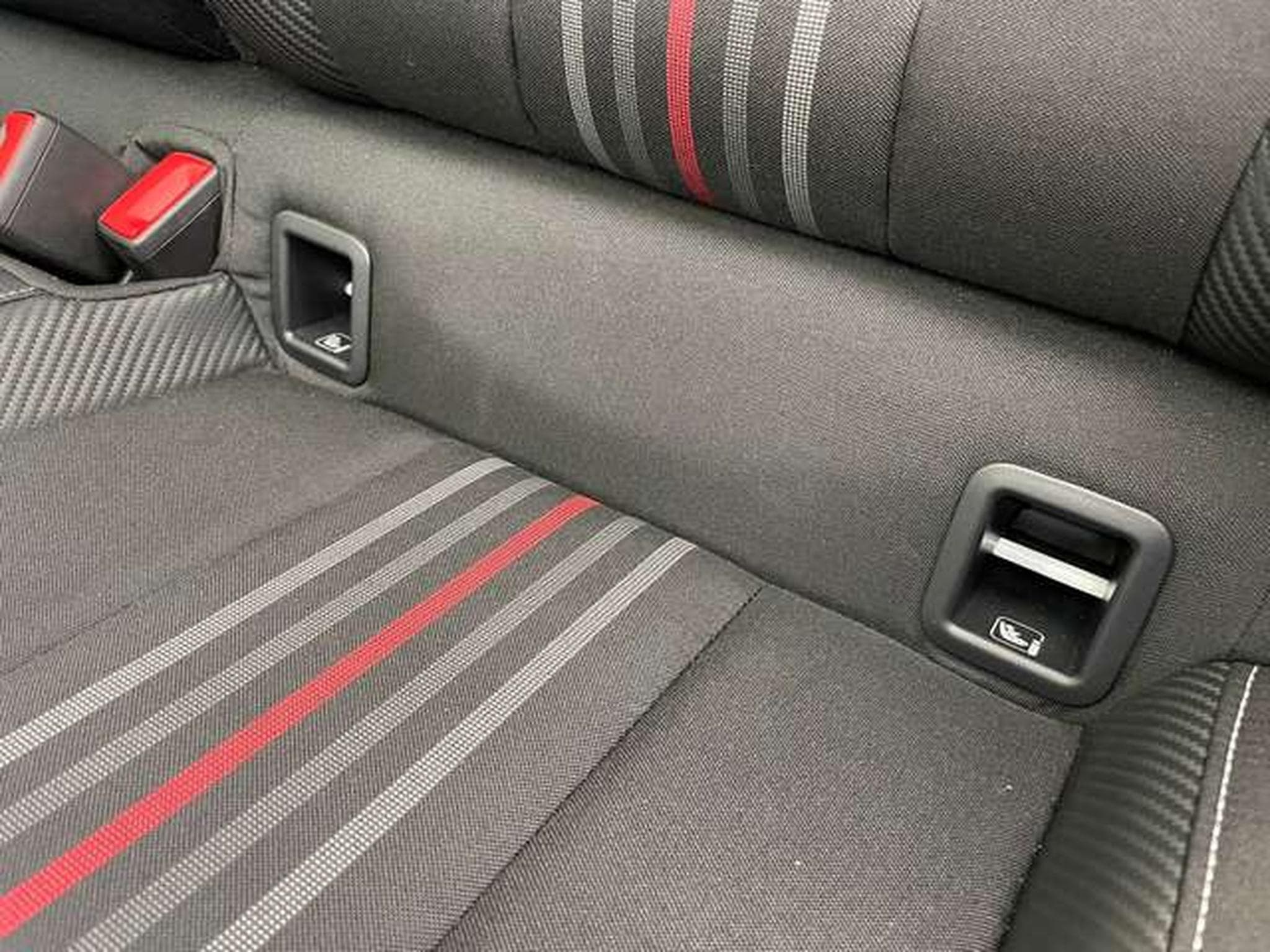 Skoda Kamiq Kamiq 1.5 TSI DSG Monte Carlo (2024) - Photo 26