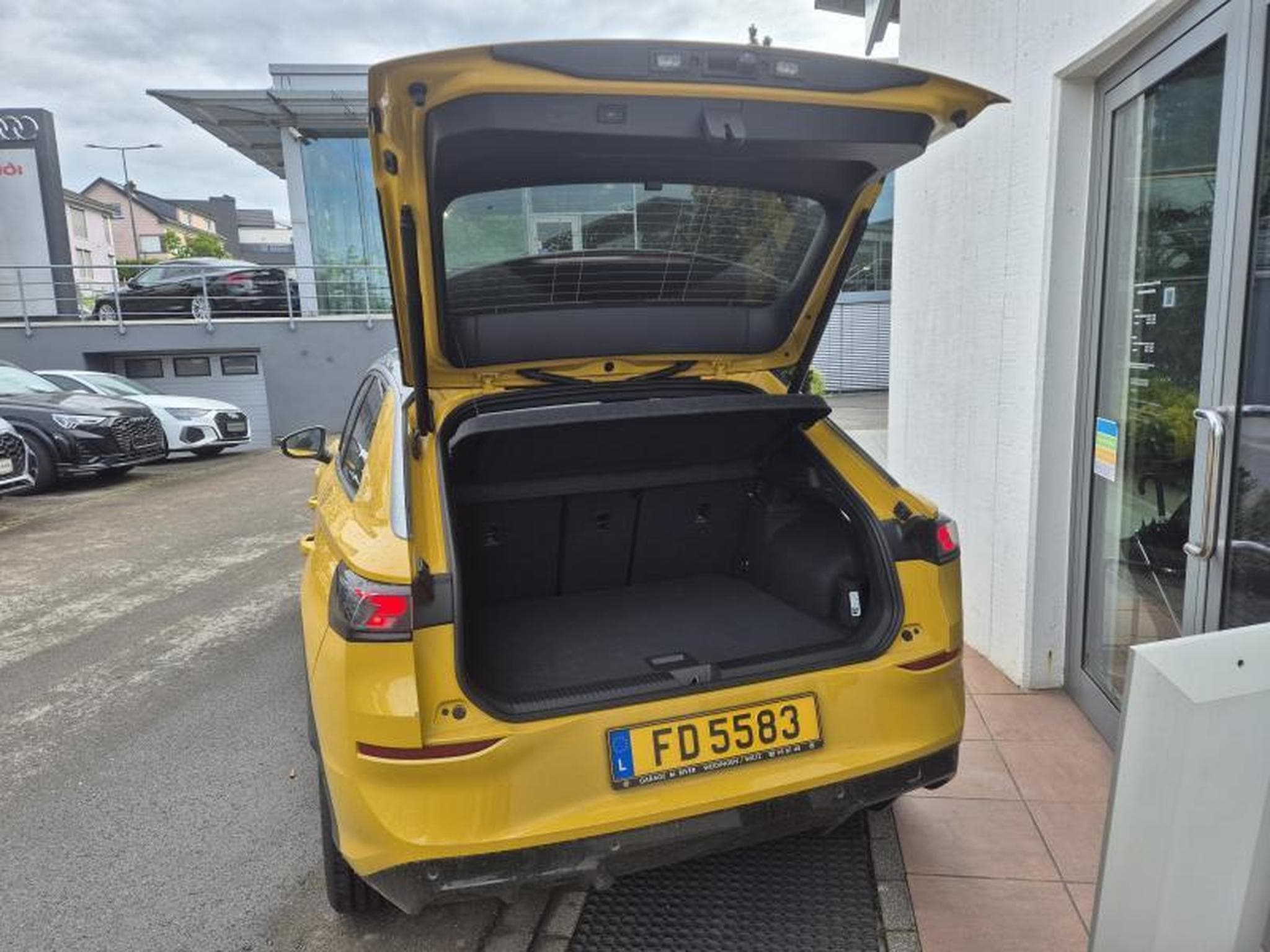 VW T-Roc R-Line (2026) - Foto 14