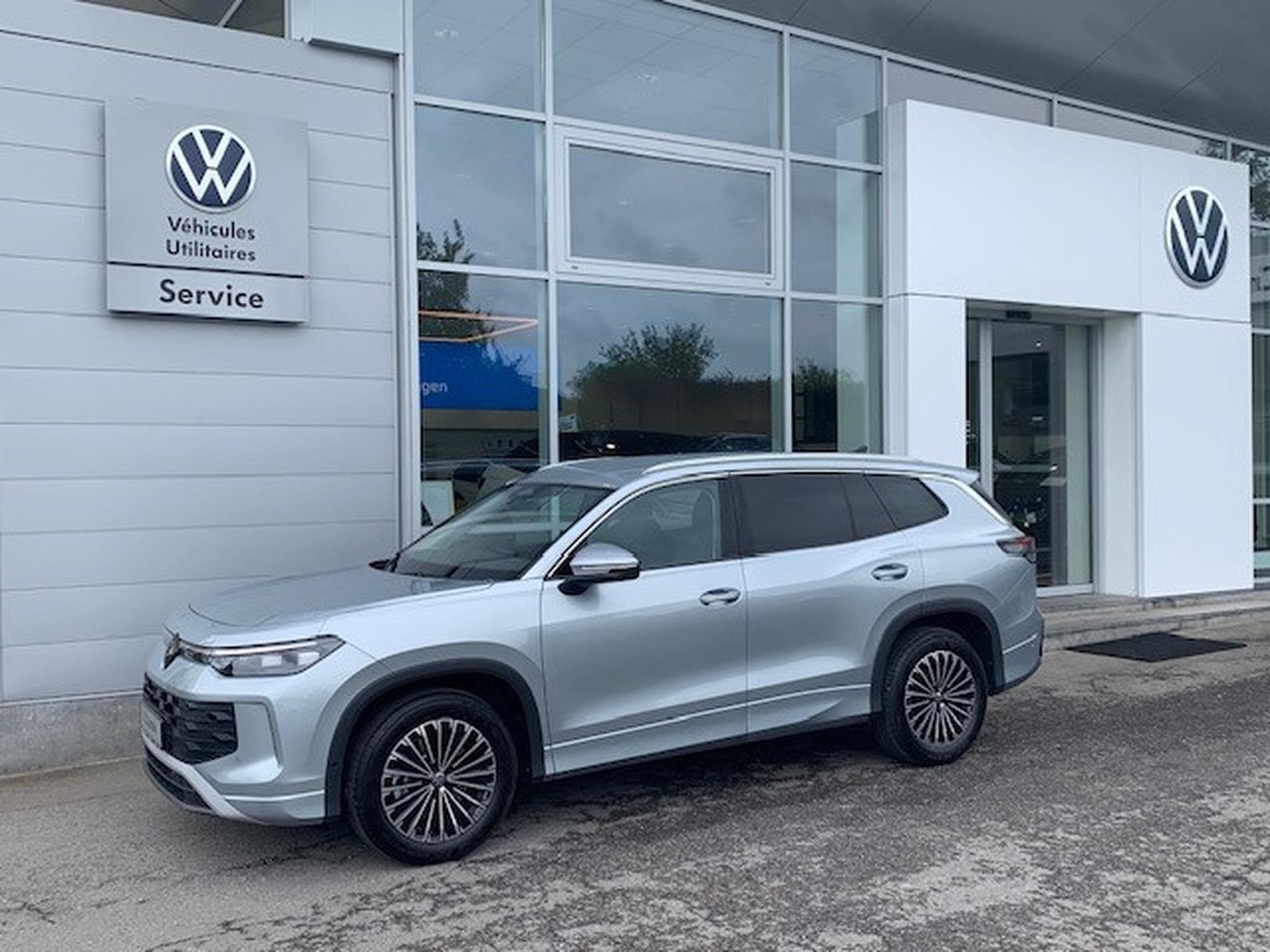 VW Tayron LIFE 1.5 eTSI 150CV DSG7 (2025) - Foto 1
