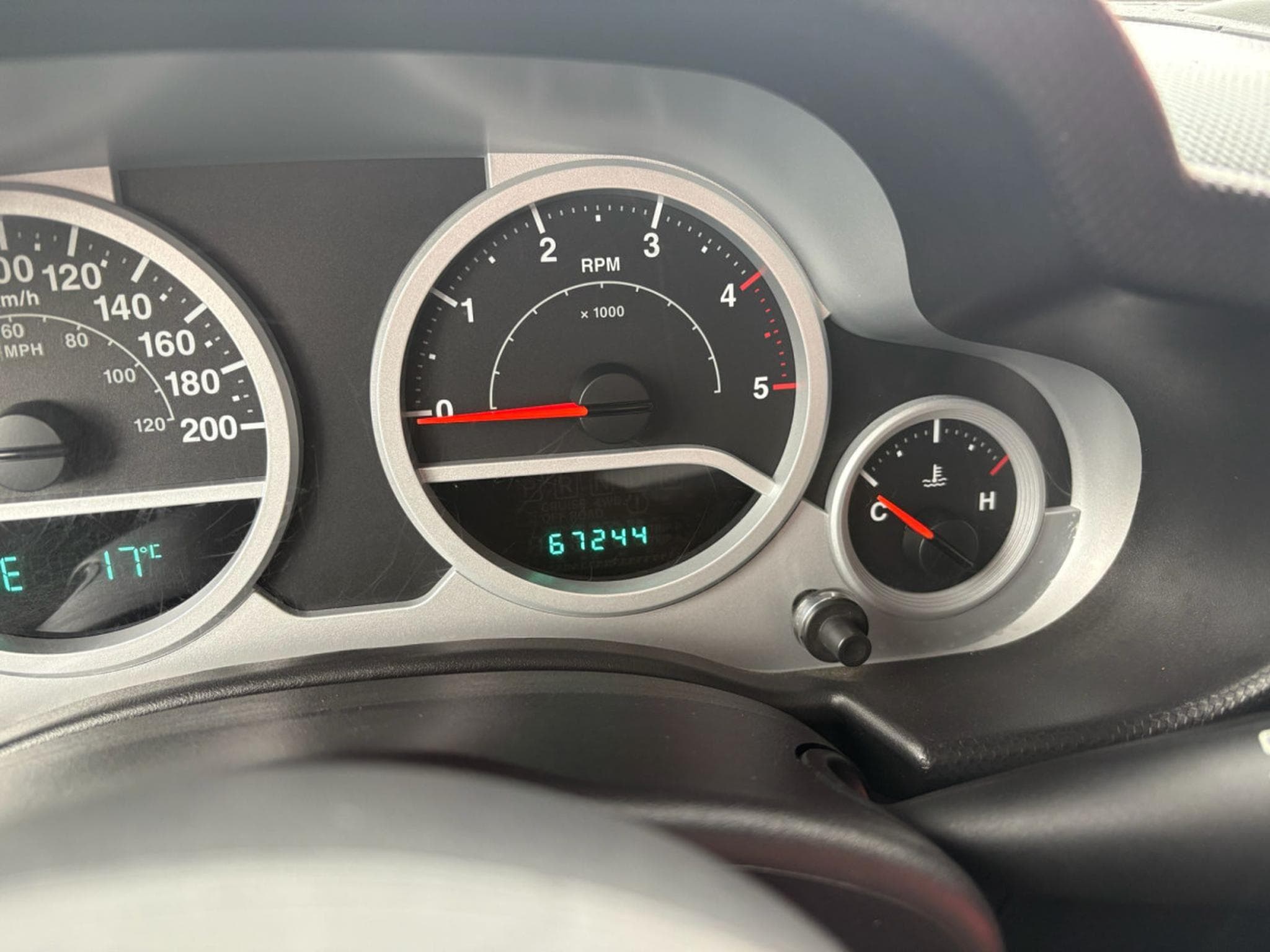 Jeep Wrangler 2.7 CRD SAHARA (2008) - Photo 10