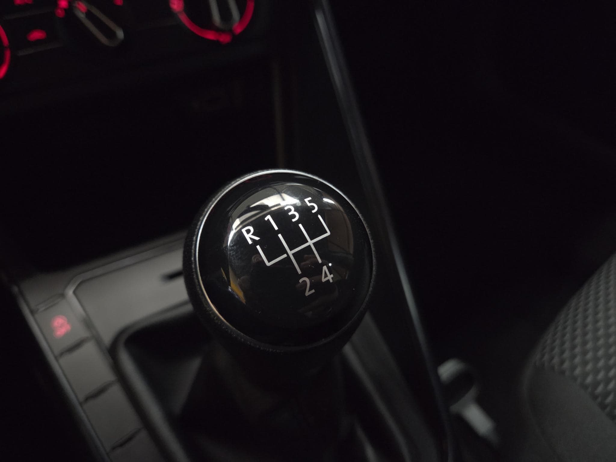 VW Polo 1.0 TRENDLINE 65CV (2018) - Photo 17