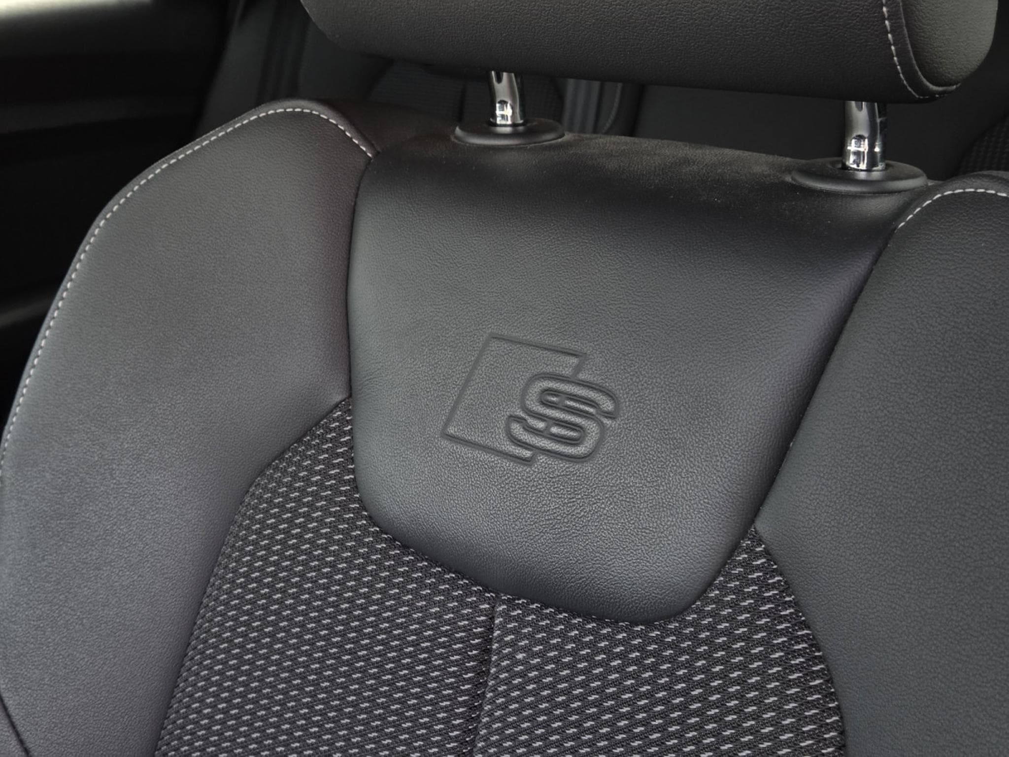 Audi A1 SPORTBACK 30TFSI ADVANCED S-LINE INT. (2020) - Photo 10
