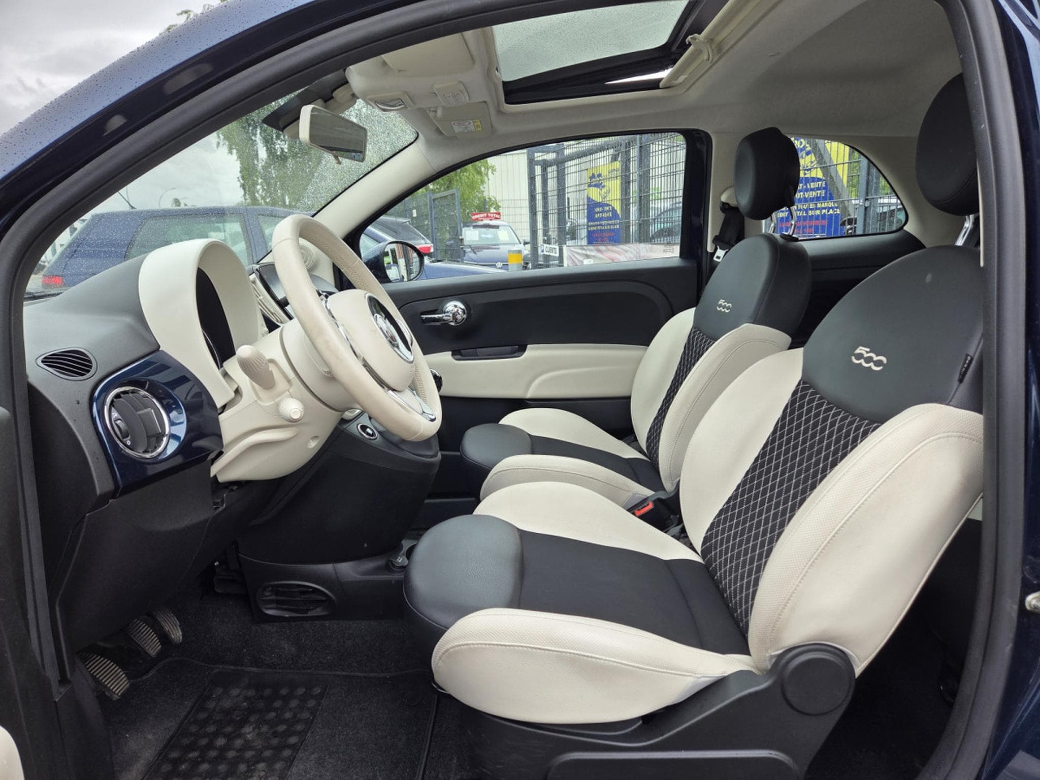 Fiat 500 ESSENCE/HYBRID DOLCEVITA 69CV (2022) - Photo 9