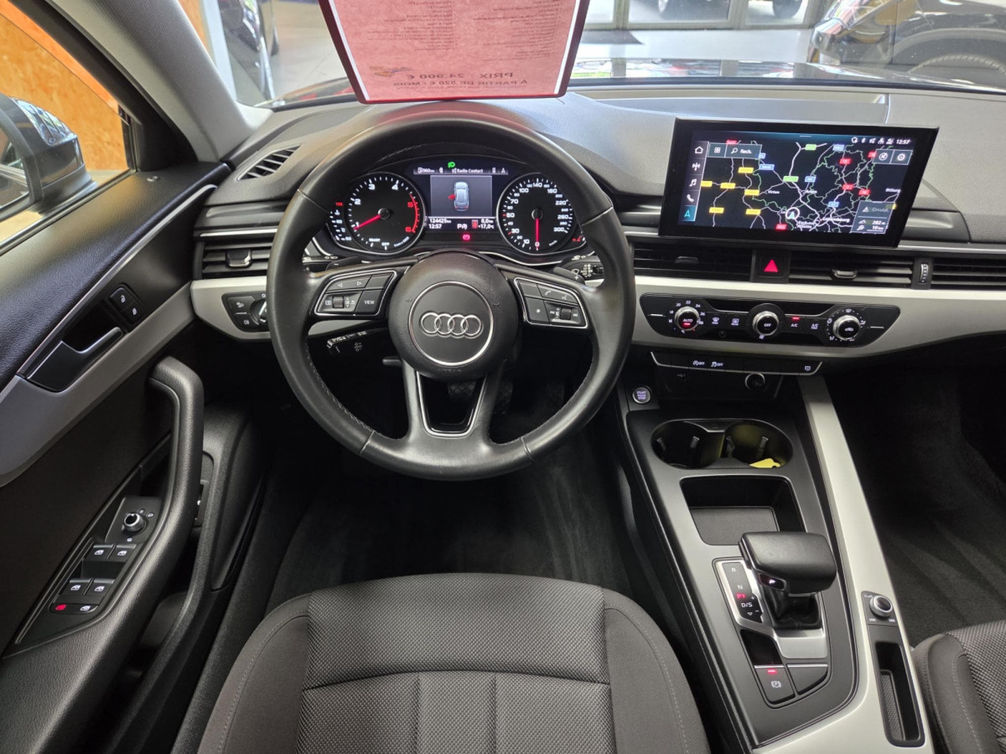 Audi A4 AVANT 30TDI ATTRACTION S-TRONIC (2022) - Photo 10