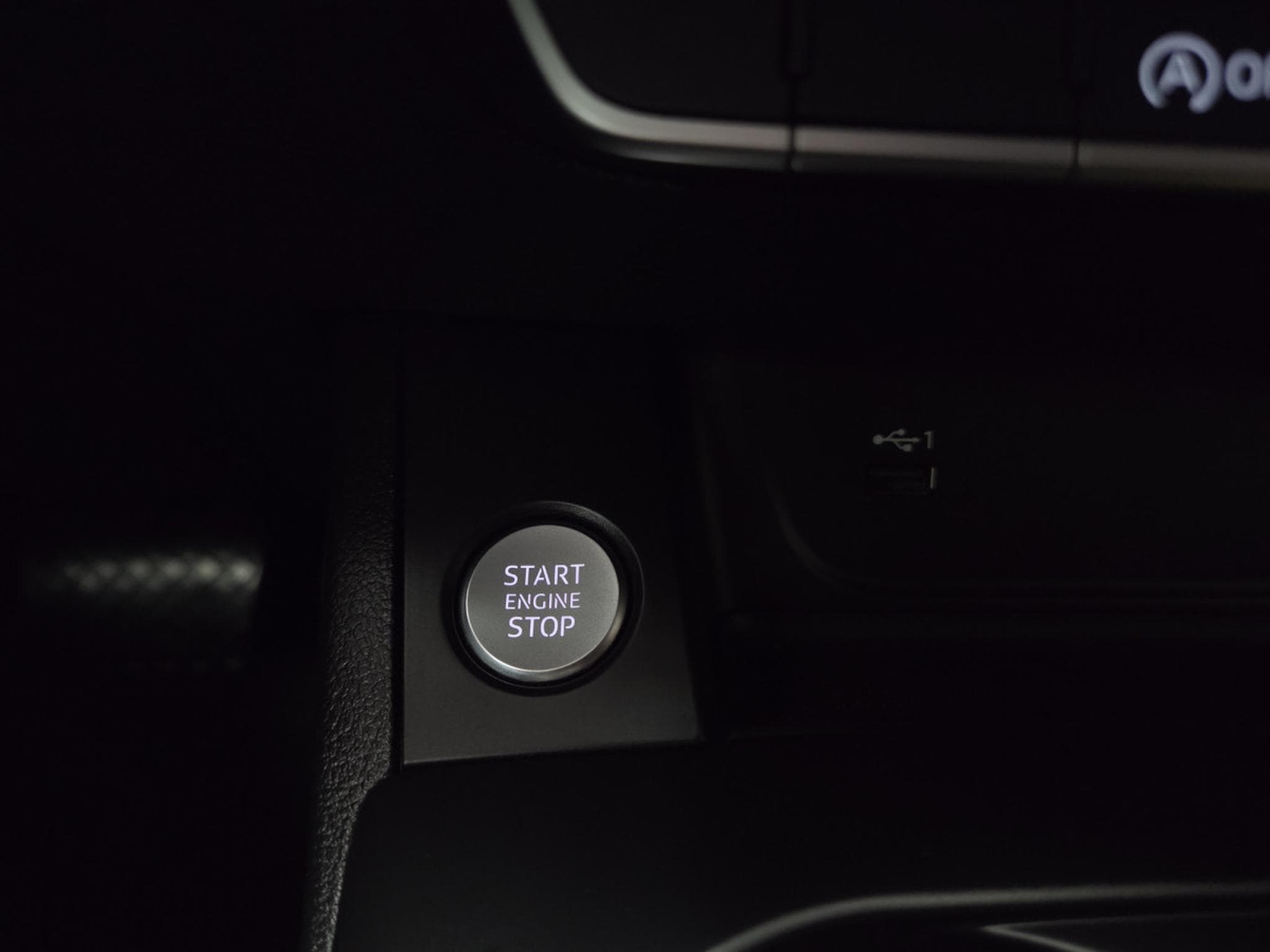 Audi A4 AVANT 30TDI ATTRACTION S-TRONIC (2022) - Photo 14