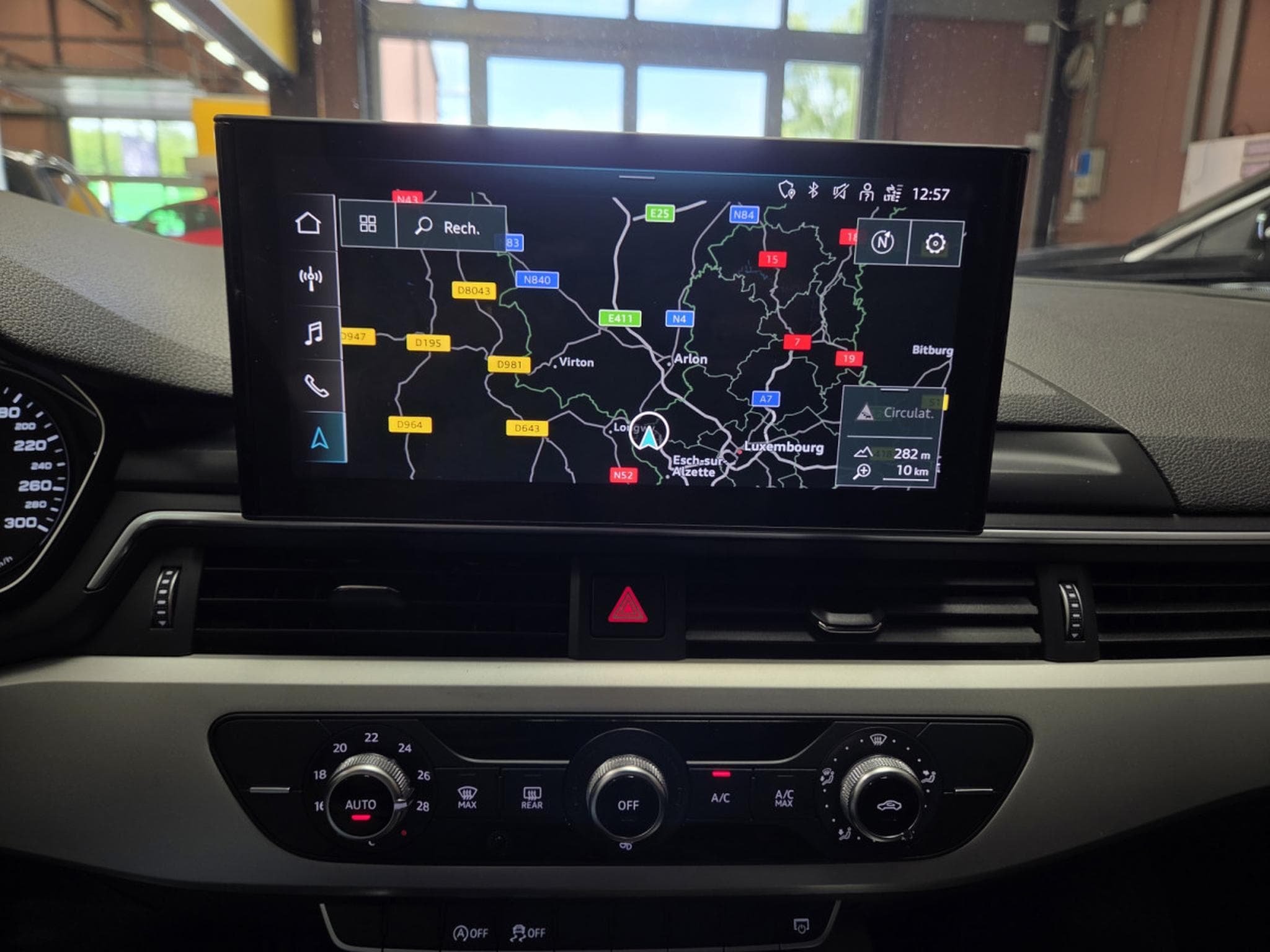 Audi A4 AVANT 30TDI ATTRACTION S-TRONIC (2022) - Photo 15