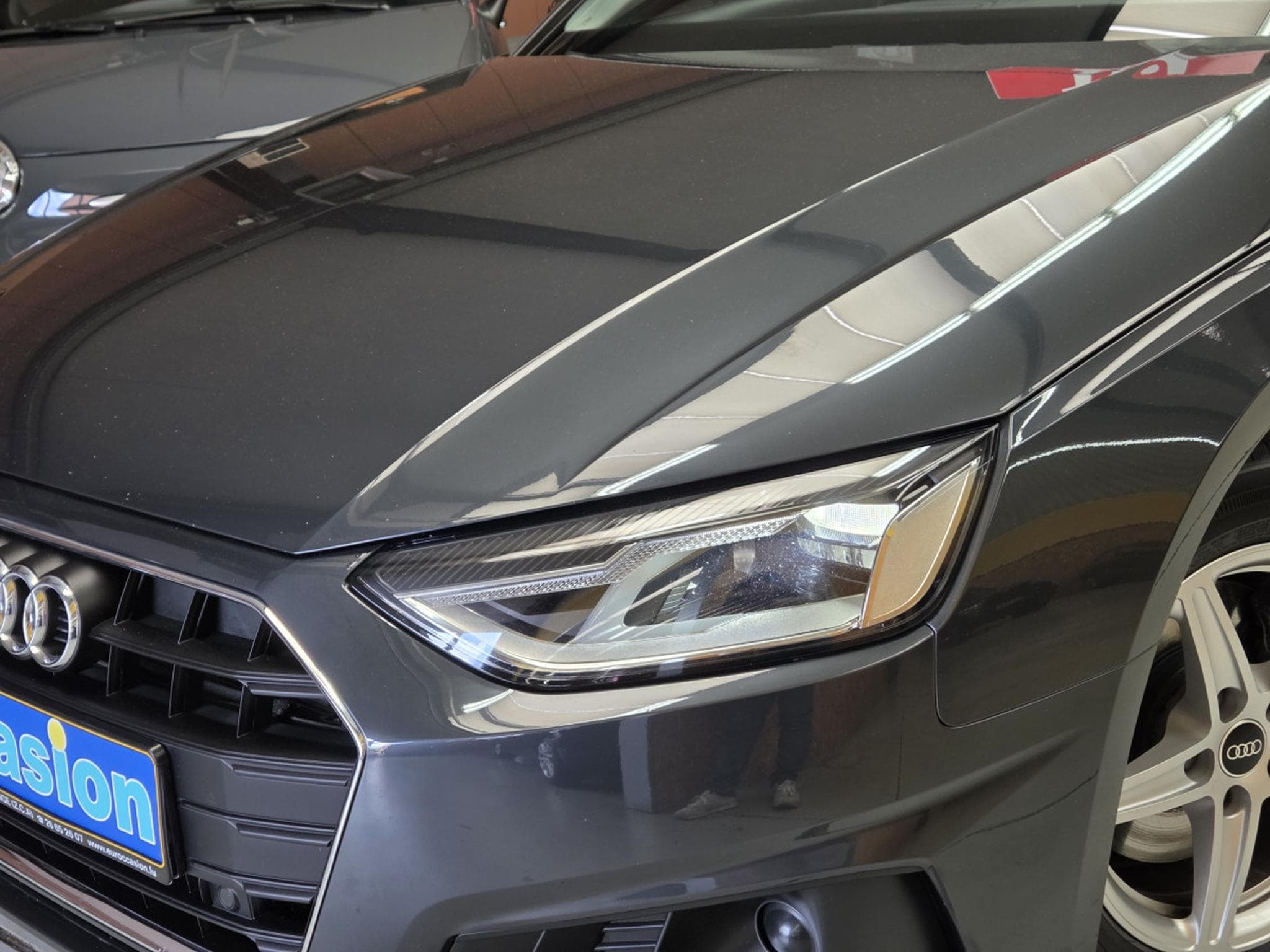 Audi A4 AVANT 30TDI ATTRACTION S-TRONIC (2022) - Photo 2
