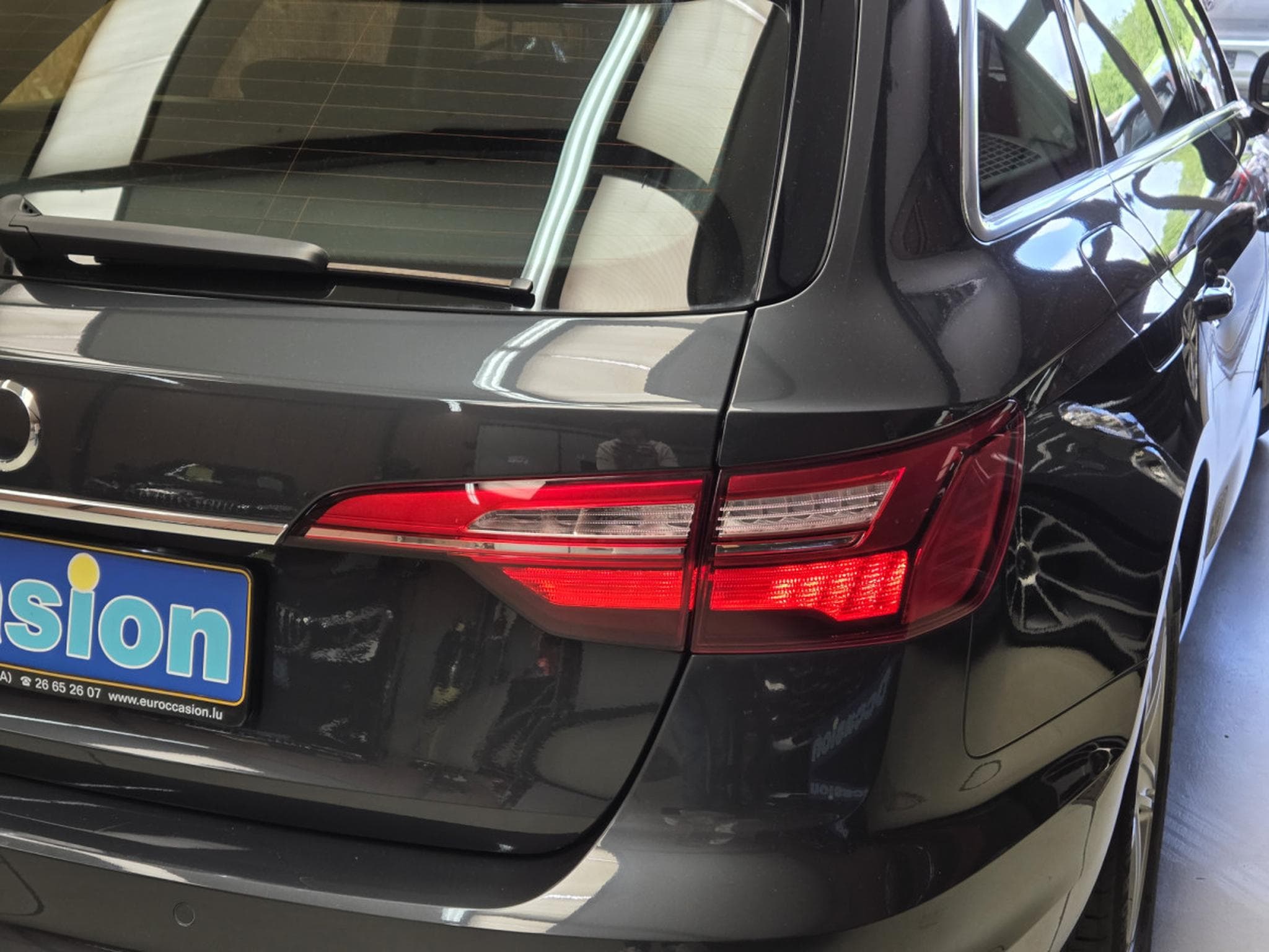 Audi A4 AVANT 30TDI ATTRACTION S-TRONIC (2022) - Photo 5