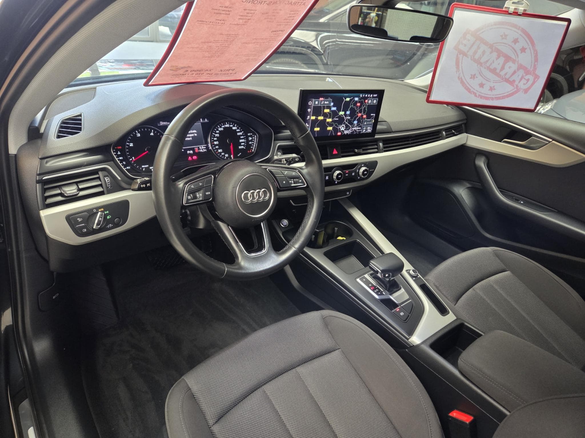 Audi A4 AVANT 30TDI ATTRACTION S-TRONIC (2022) - Photo 6