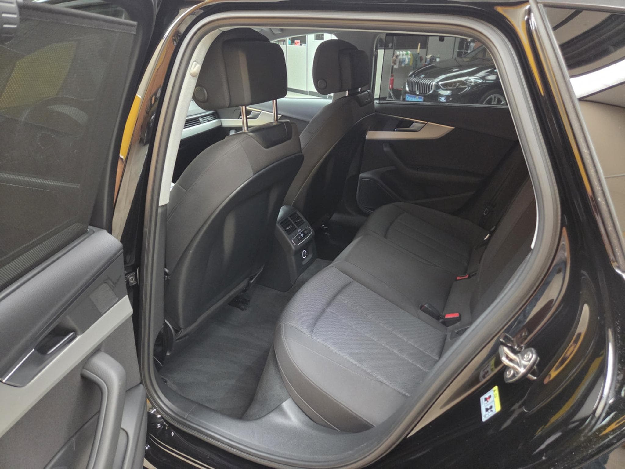 Audi A4 TDI AVANT S-TRONIC 163CV (2020) - Photo 15