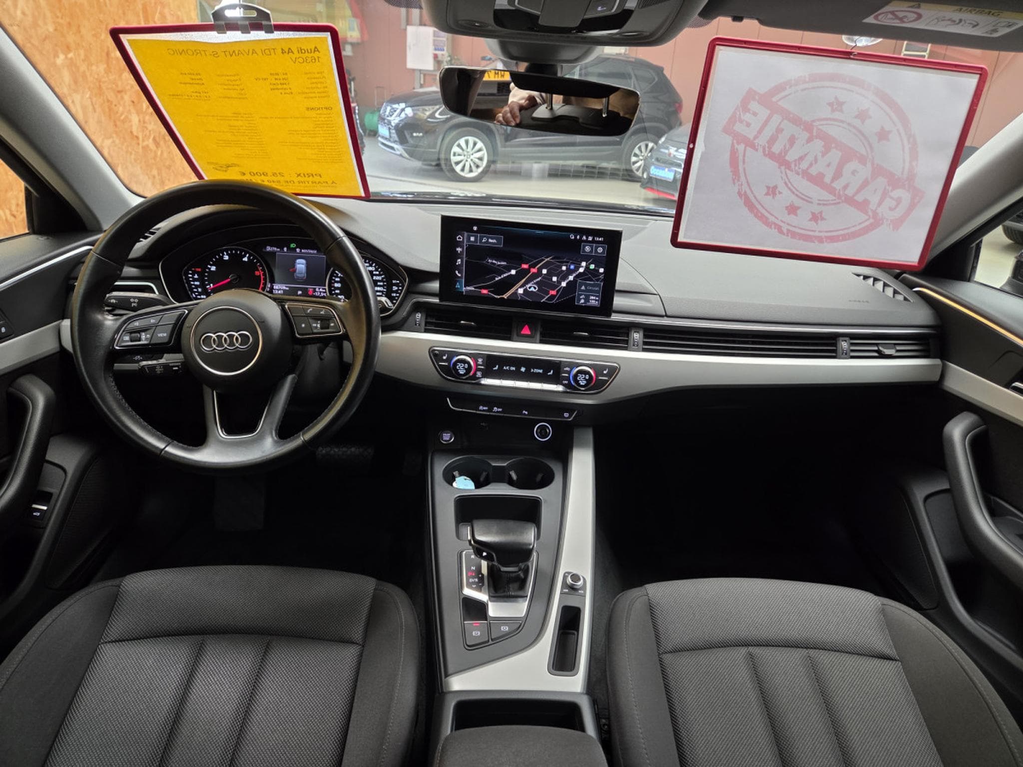 Audi A4 TDI AVANT S-TRONIC 163CV (2020) - Photo 8