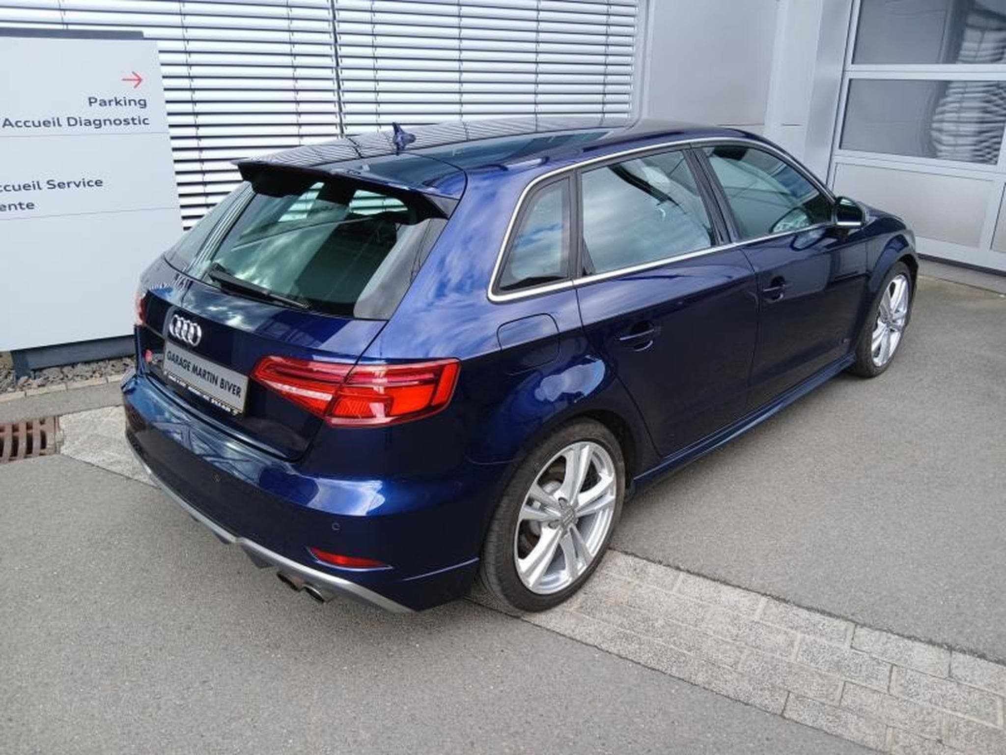 Audi S3 Sportback 2.0 TFSI quattro s-tronic (2018) - Photo 4