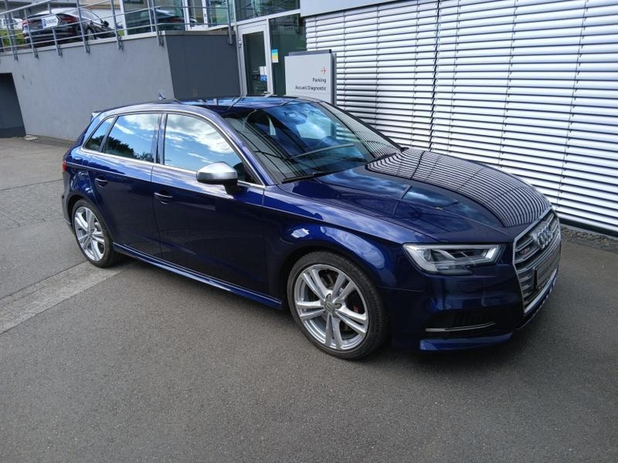Audi S3 Sportback 2.0 TFSI quattro s-tronic (2018) - Photo 5