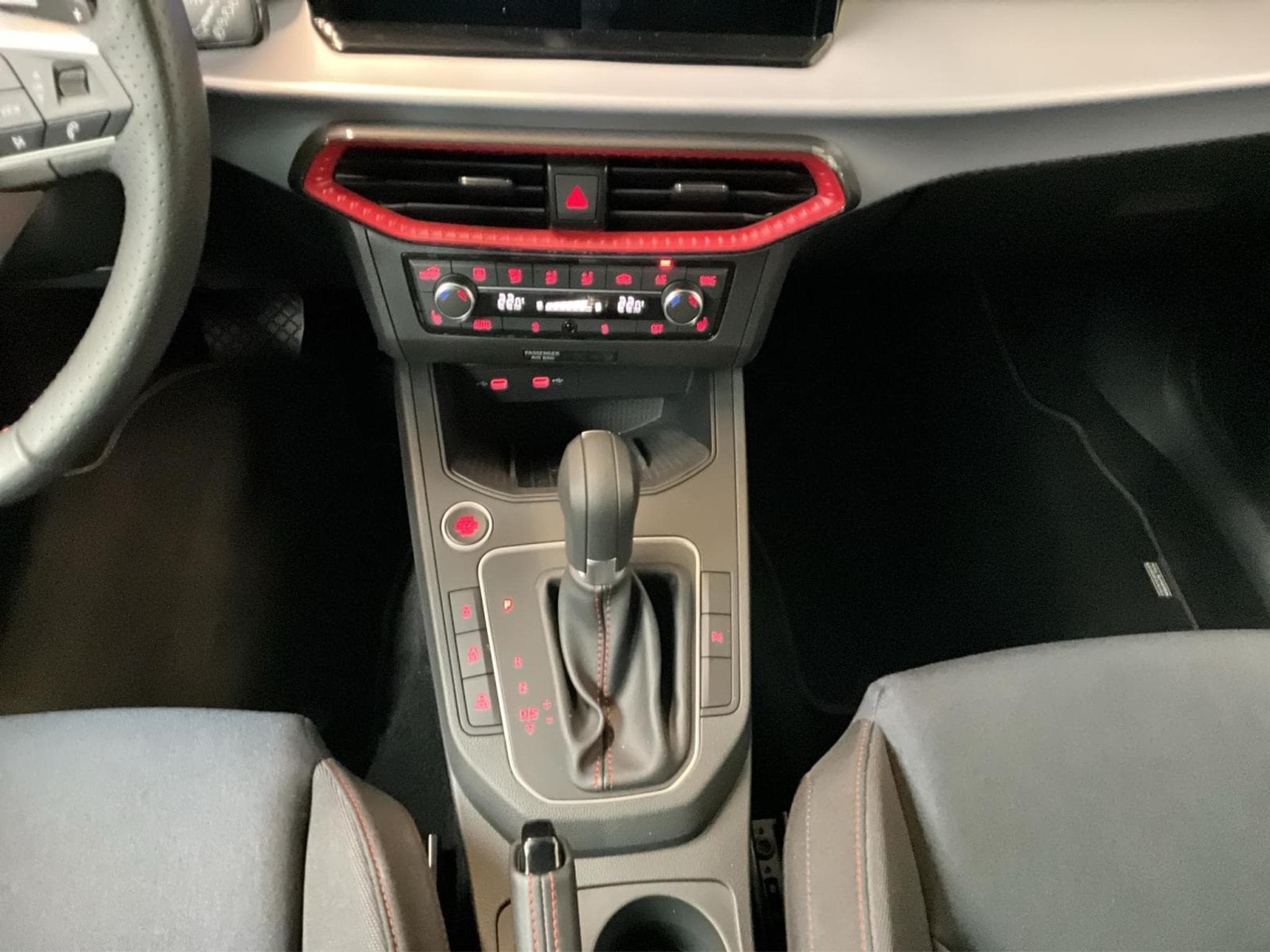 Seat Ibiza FR+DSG+FullLED+Navi+LeMans+P.Safe-Drive.M (2025) - Foto 14