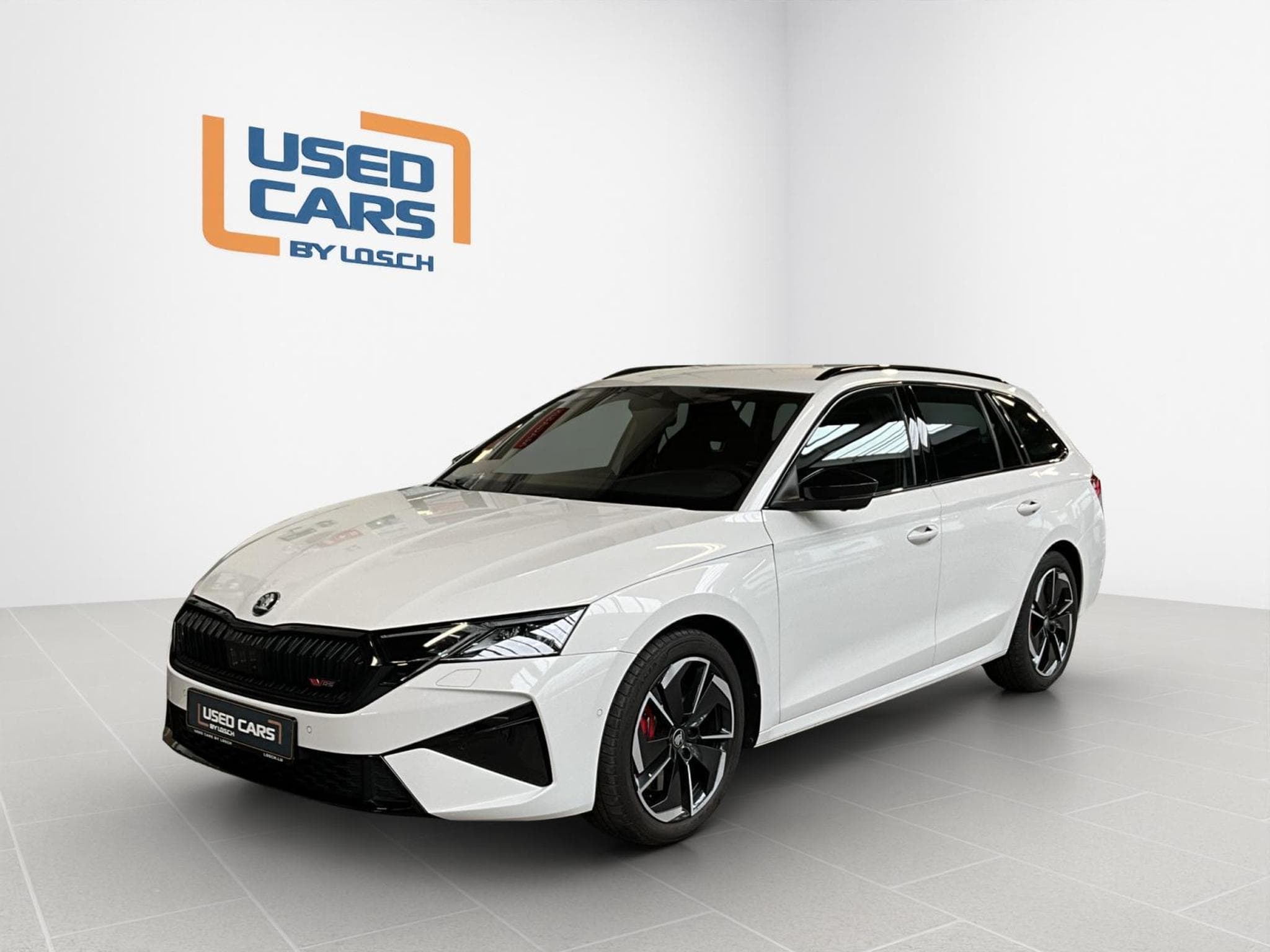 Skoda Octavia Combi+RS+DSG+P.Com.-Premium+360 (2025) - Photo 1