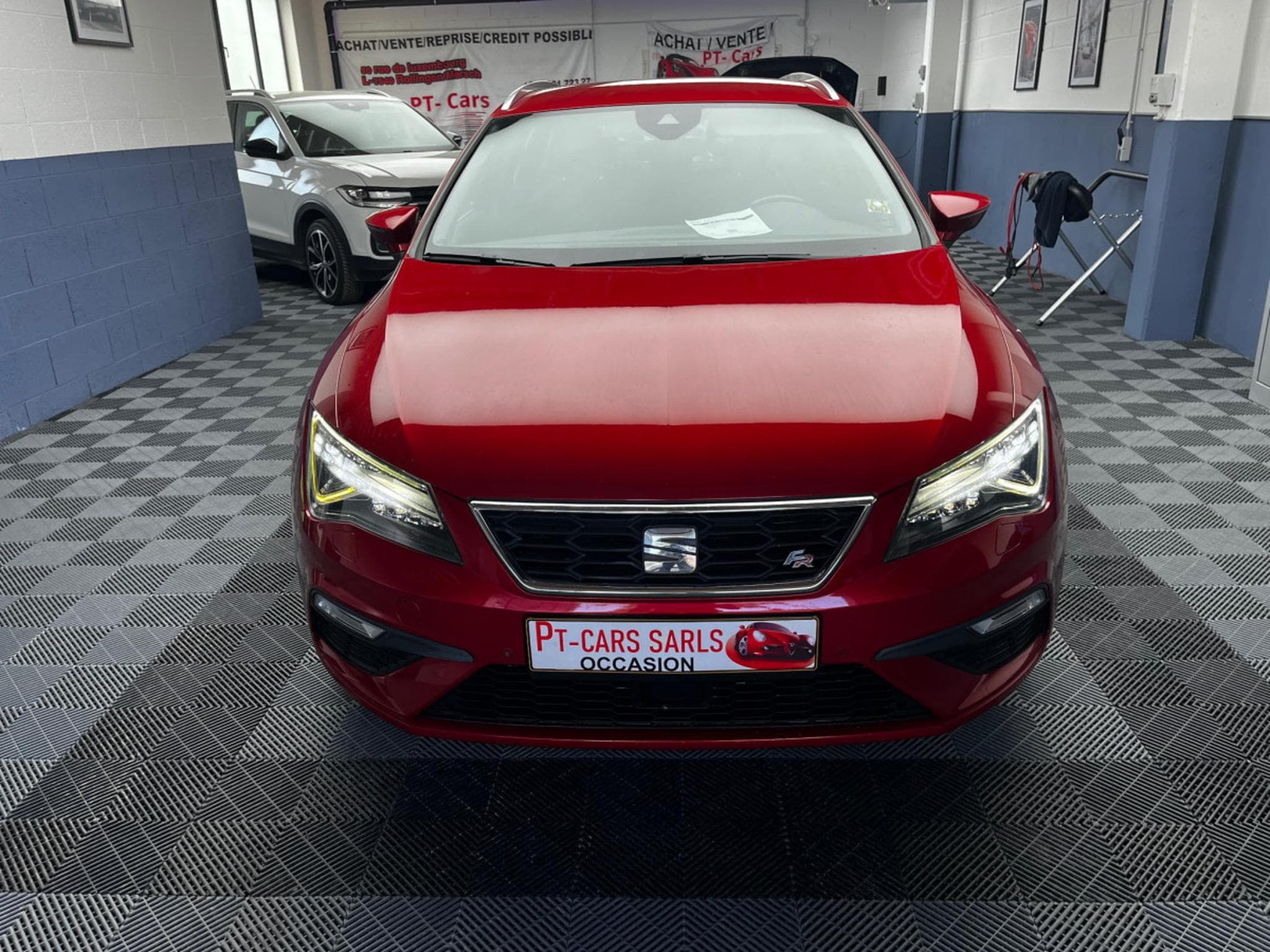 Seat Leon Tdi FR ST 184 DSG (2017) - Photo 2